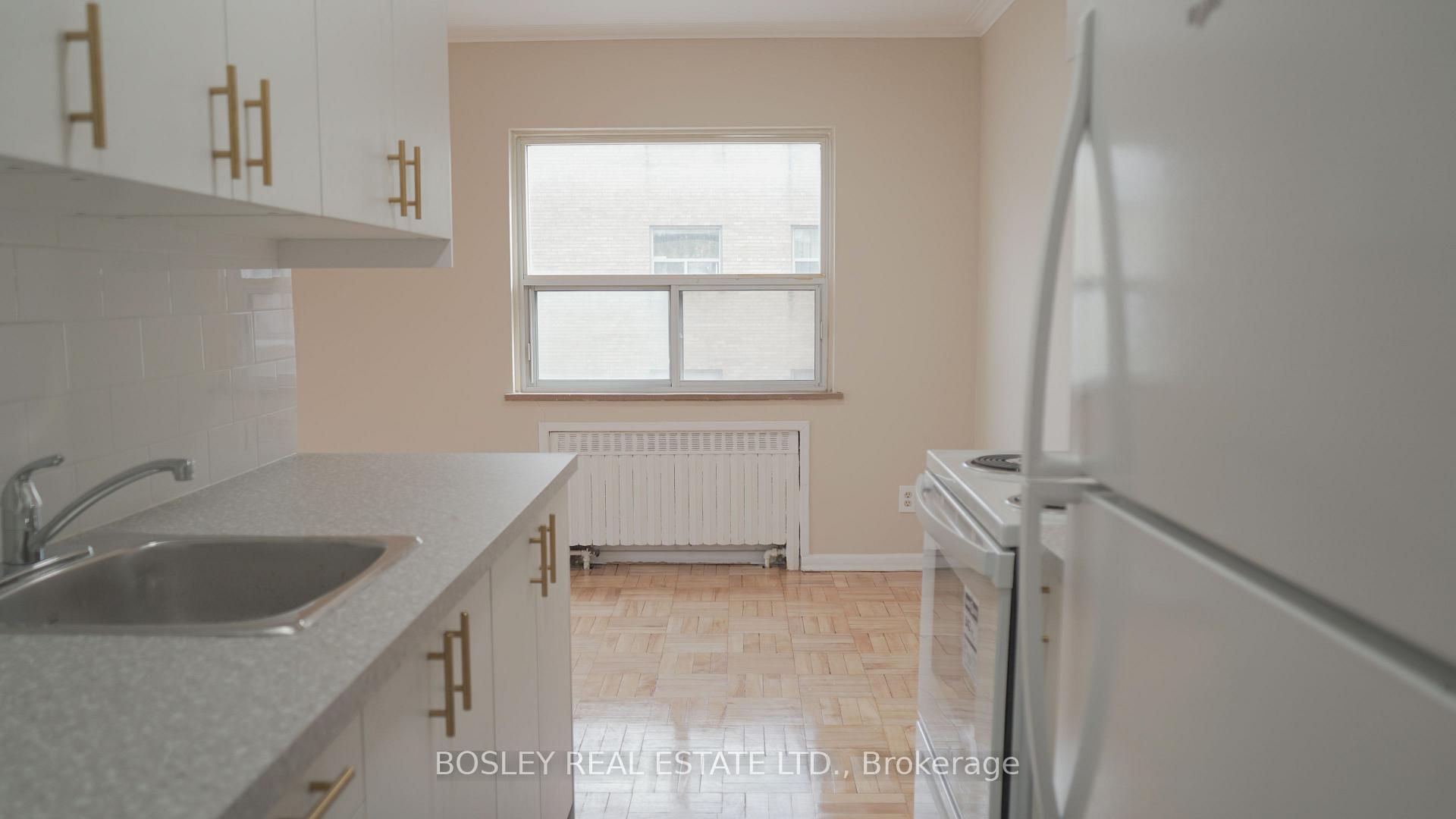 Photo 16 of Unit 406, 970 Eglinton Avenue E, Toronto, Leaside — HOMEH