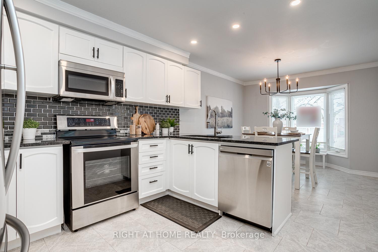Photo 9 of 12 Beswick Lane, Uxbridge — HOMEH