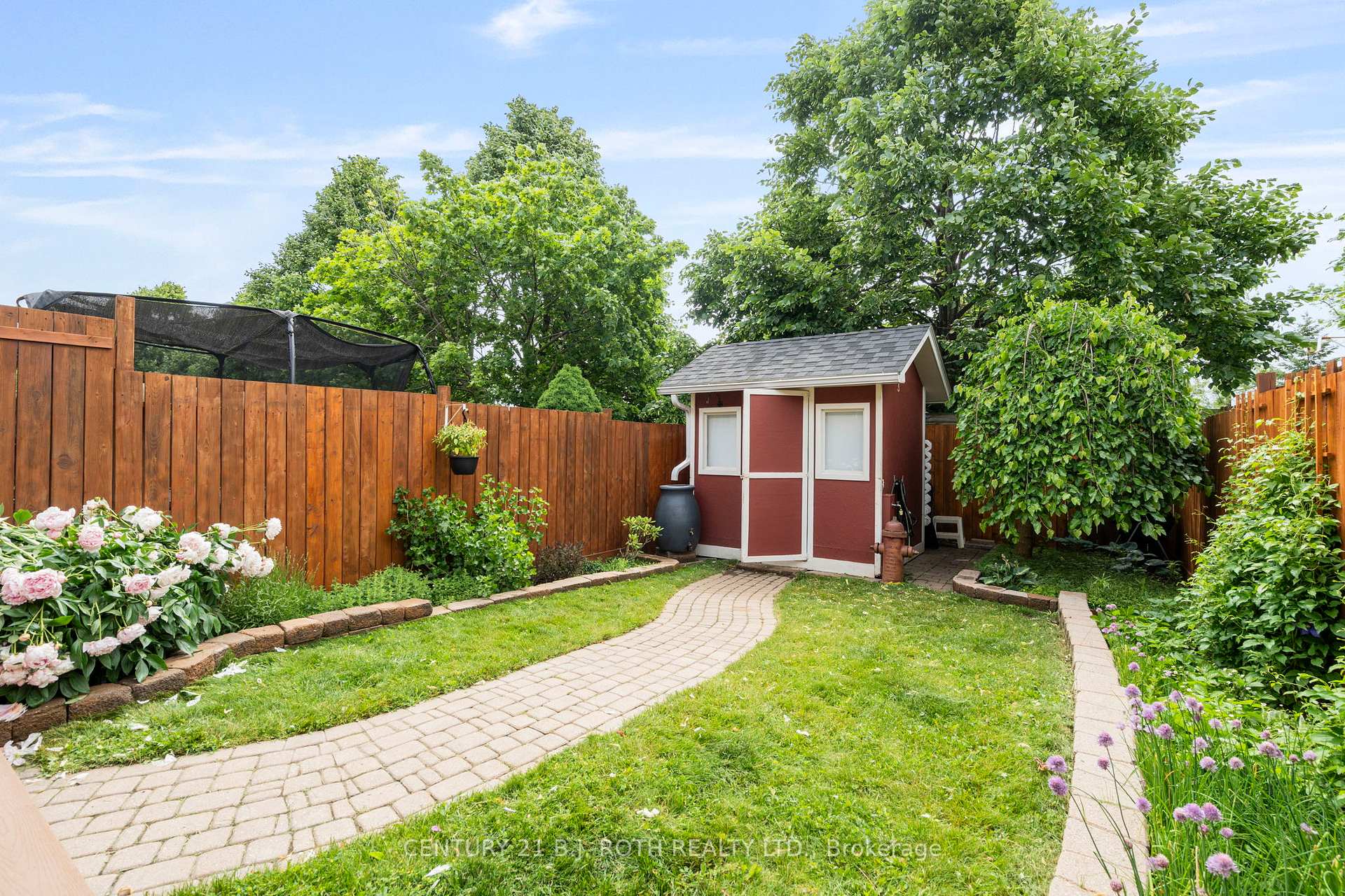 Photo 5 of 7 Lion's Gate Boulevard, Barrie, Little Lake — HOMEH