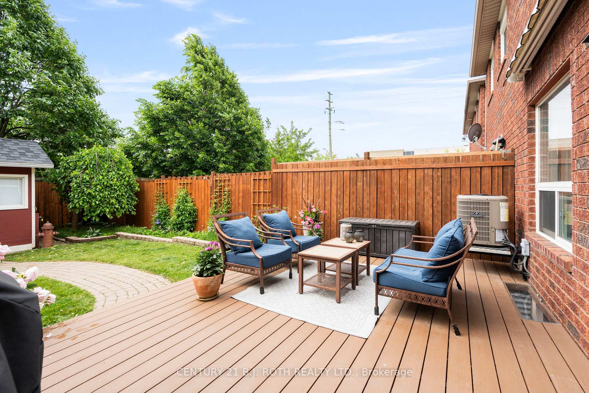 Photo 6 of 7 Lion's Gate Boulevard, Barrie, Little Lake — HOMEH