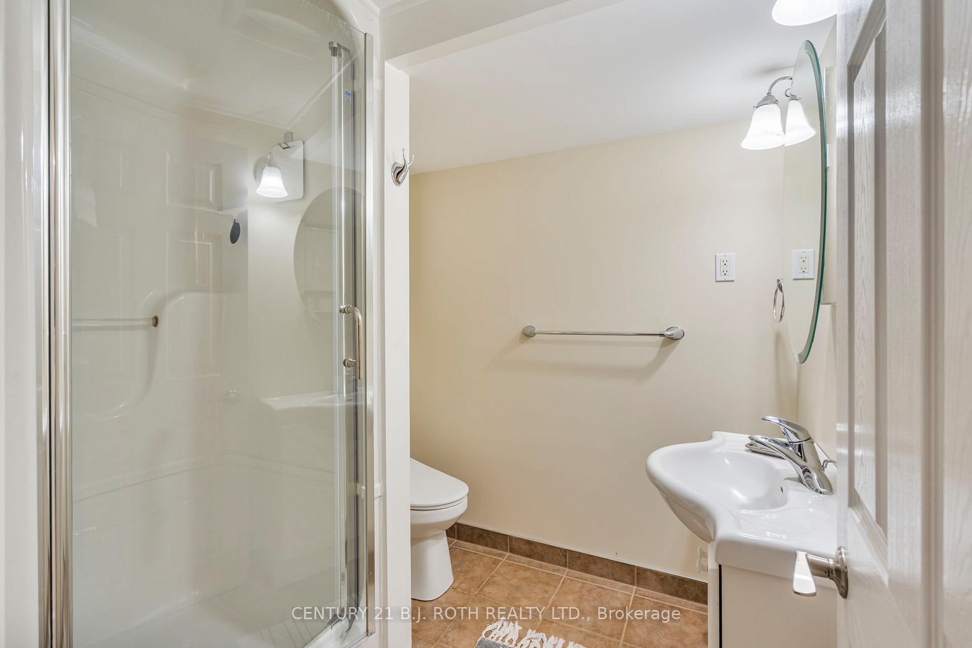 Photo 29 of 7 Lion's Gate Boulevard, Barrie, Little Lake — HOMEH