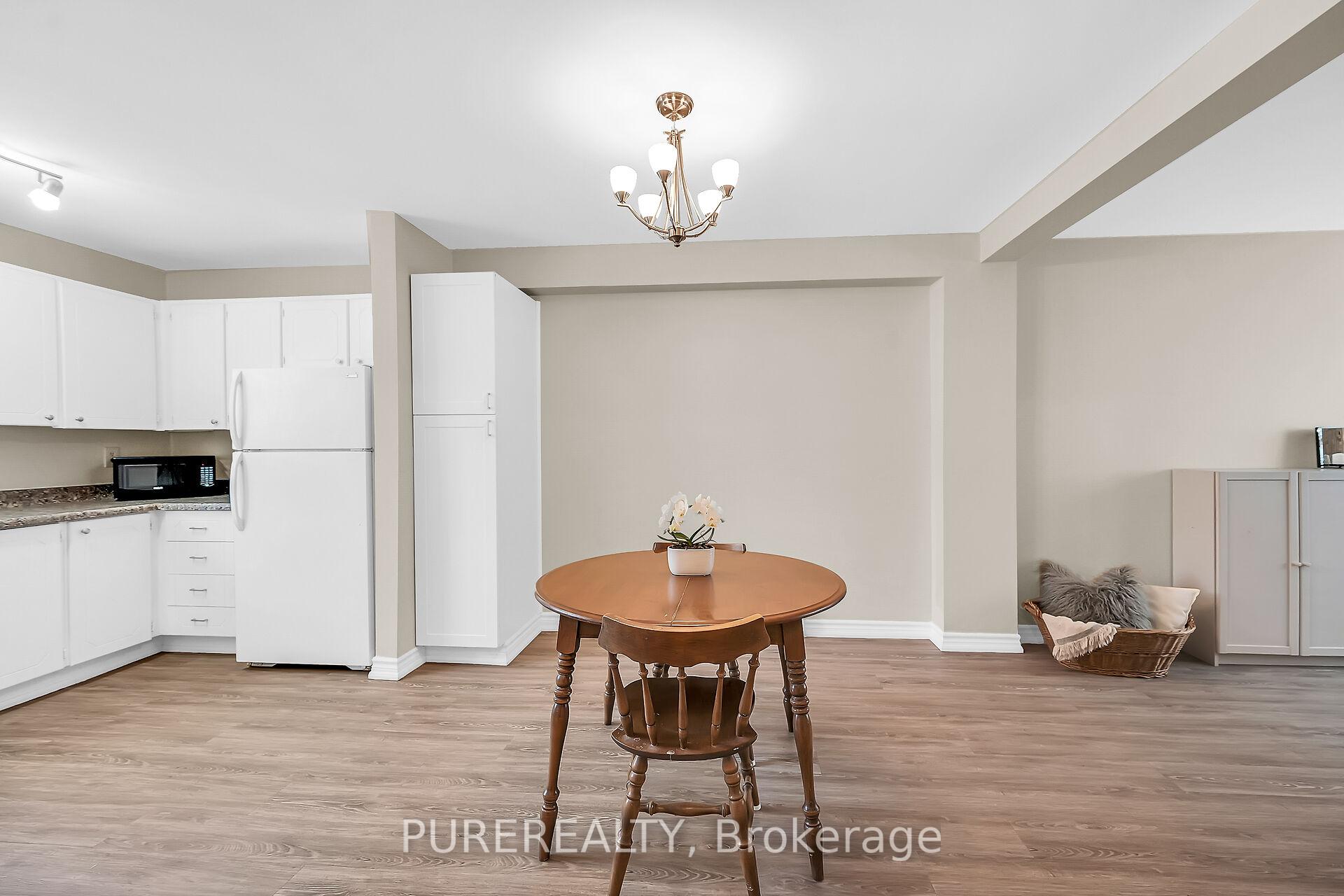 Photo 4 of Unit 16, 63 Fonthill Road, Hamilton, Fessenden — HOMEH