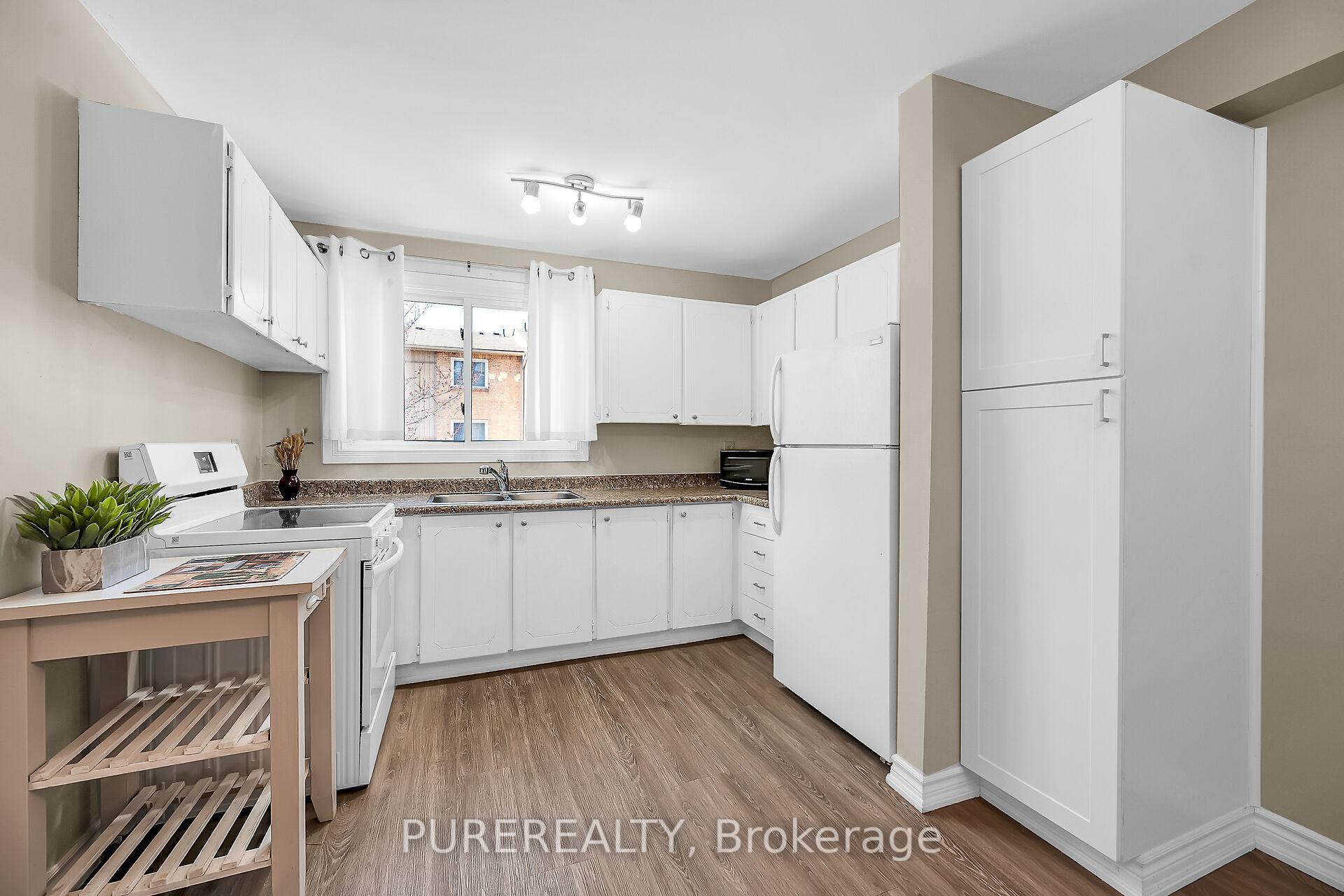 Photo 5 of Unit 16, 63 Fonthill Road, Hamilton, Fessenden — HOMEH