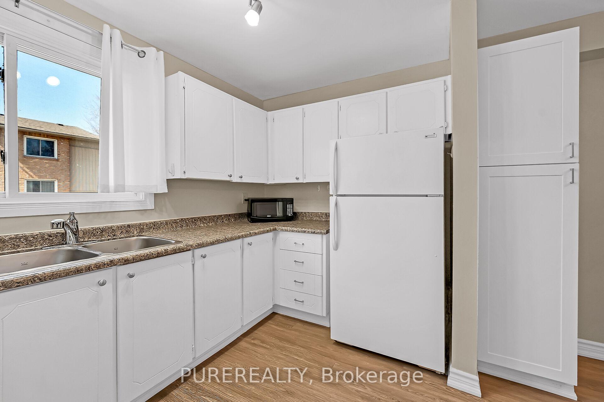 Photo 7 of Unit 16, 63 Fonthill Road, Hamilton, Fessenden — HOMEH