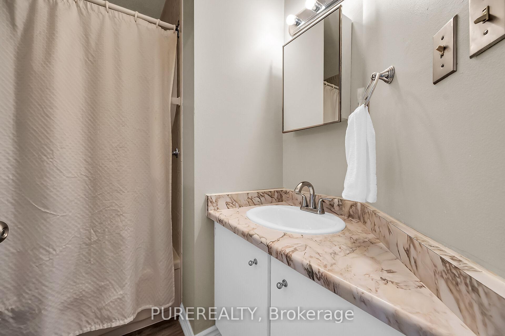 Photo 21 of Unit 16, 63 Fonthill Road, Hamilton, Fessenden — HOMEH
