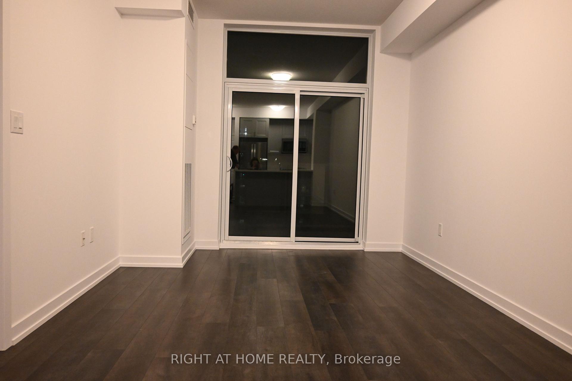 Photo 4 of Unit 1106, 460 Dundas Street E, Hamilton, Waterdown — HOMEH