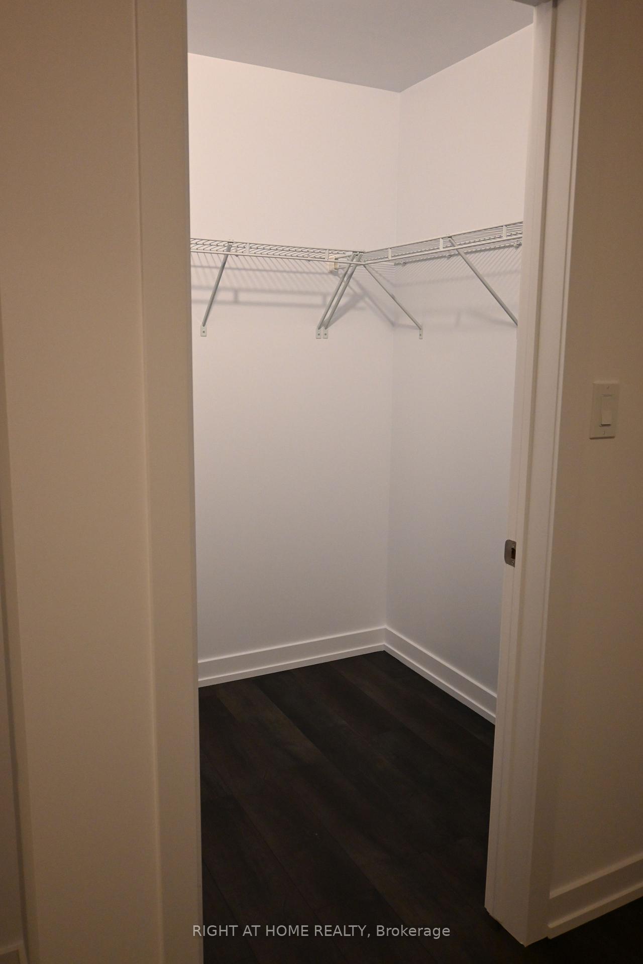 Photo 9 of Unit 1106, 460 Dundas Street E, Hamilton, Waterdown — HOMEH