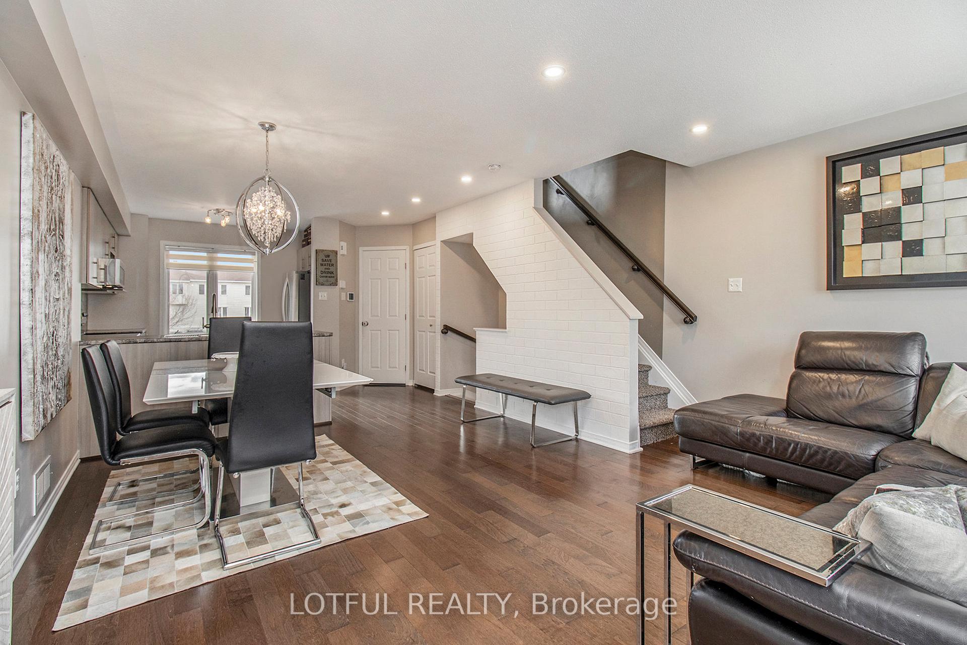 Photo 5 of 407 Sadar Private, Ottawa, Barrhaven - Cedargrove/Fraserdale — HOMEH