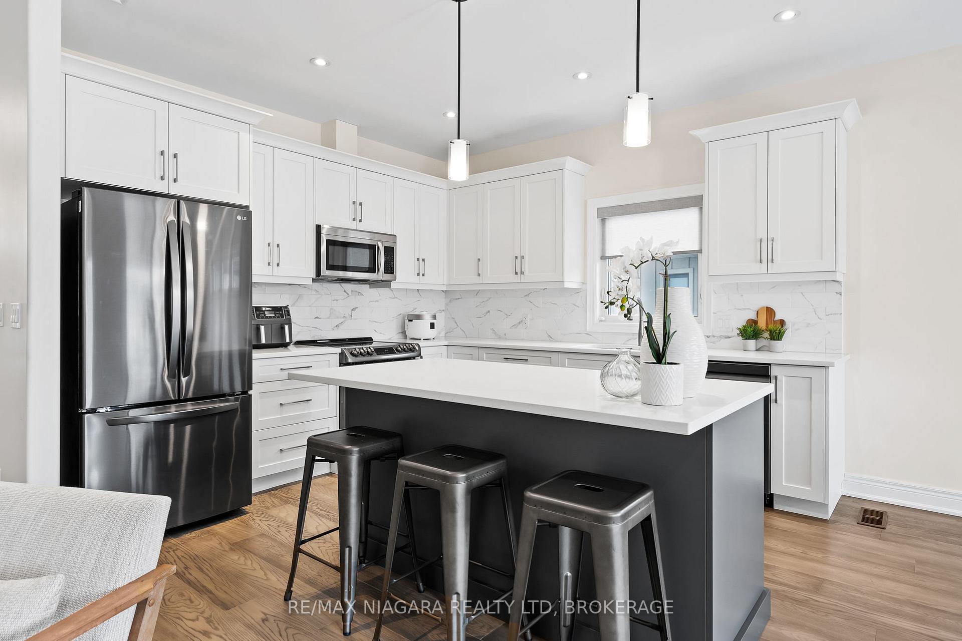 Photo 11 of Unit 30, 154 Port Robinson Road, Pelham, Fonthill — HOMEH