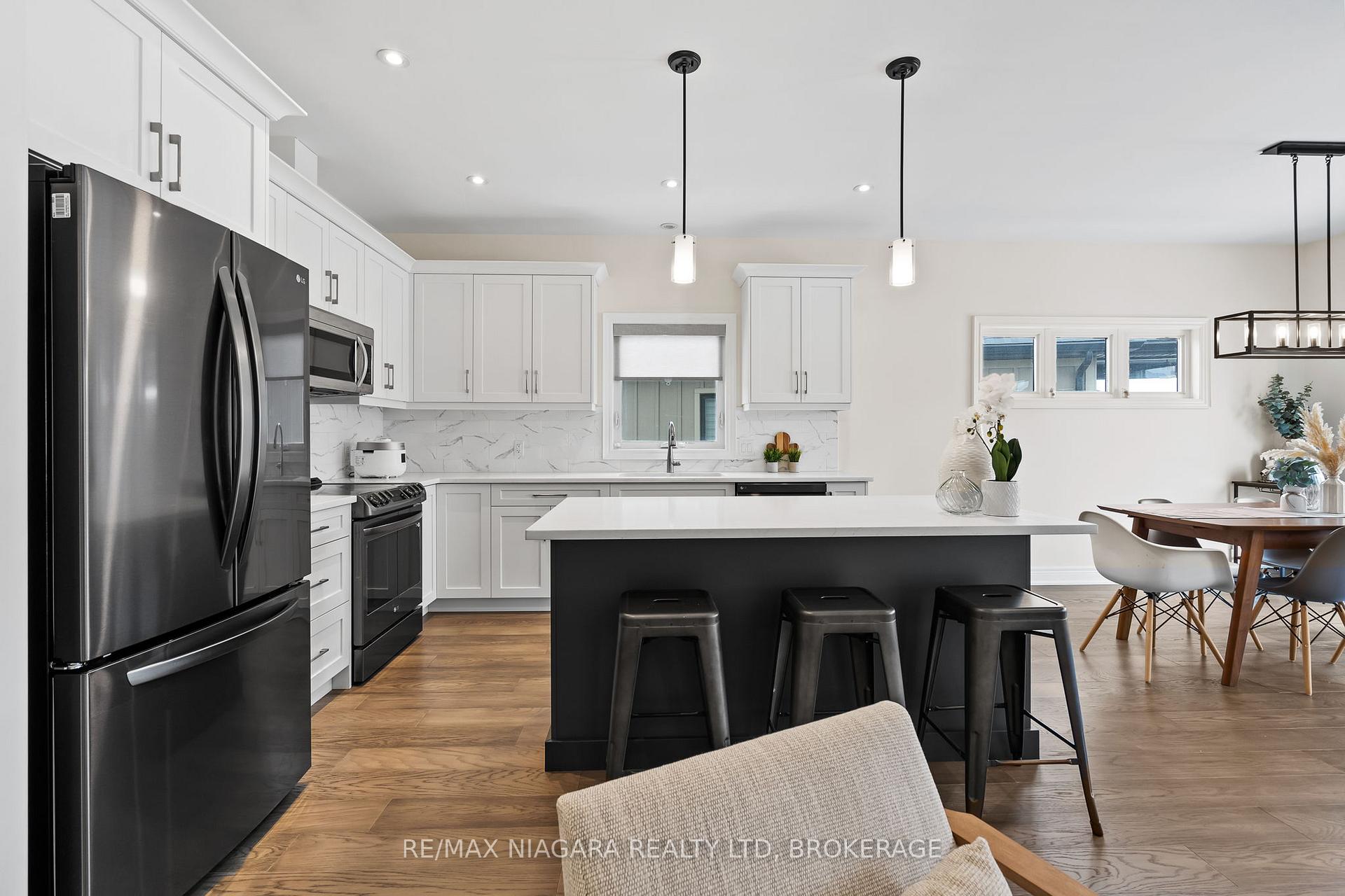 Photo 12 of Unit 30, 154 Port Robinson Road, Pelham, Fonthill — HOMEH