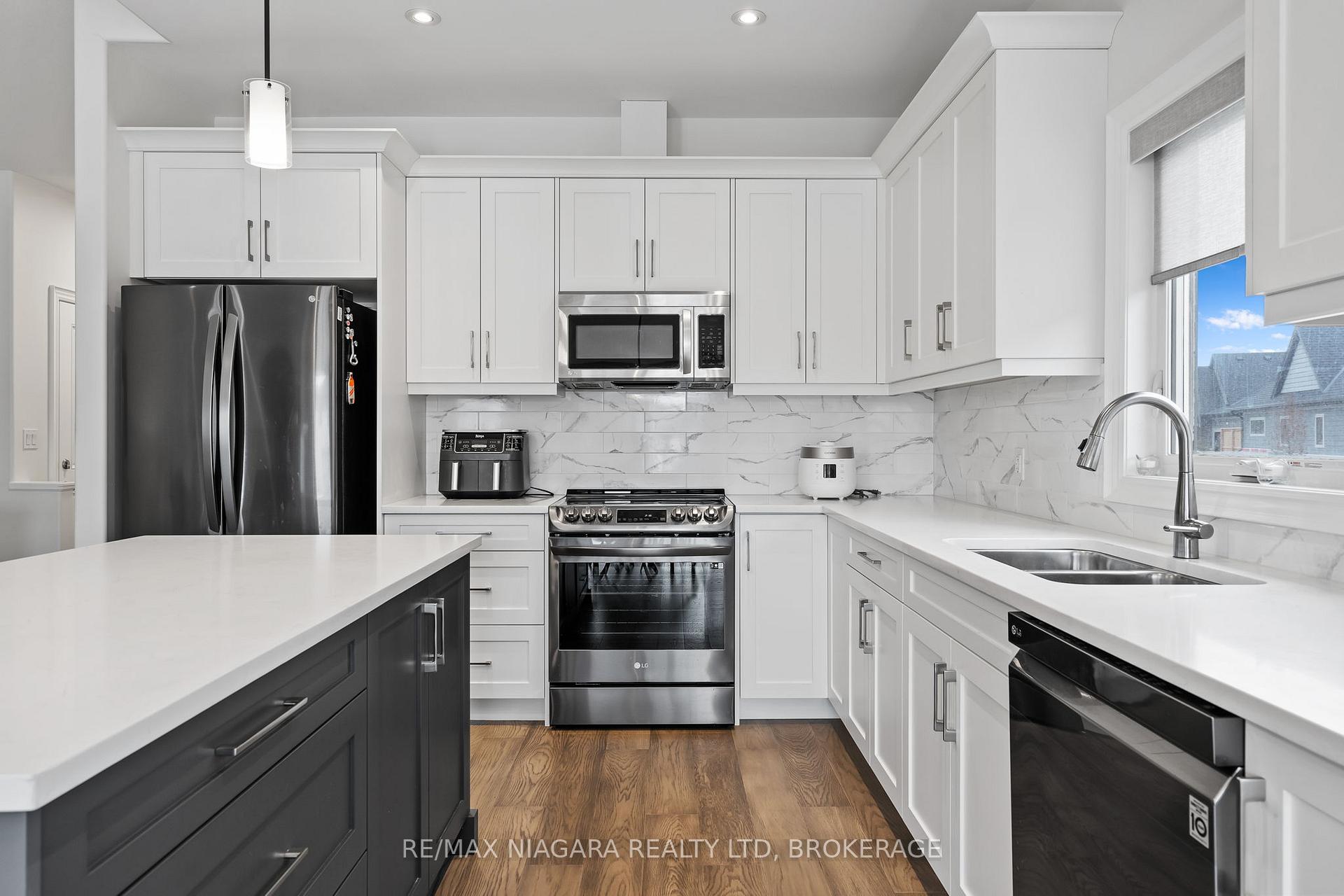 Photo 13 of Unit 30, 154 Port Robinson Road, Pelham, Fonthill — HOMEH