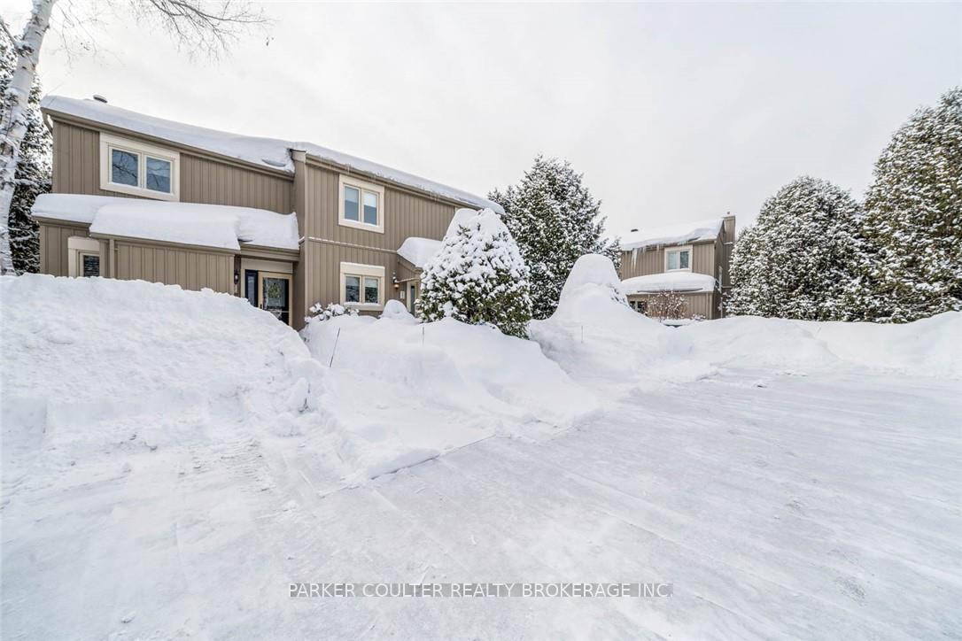 Photo 2 of Unit 2, 562 Oxbow Crescent, Collingwood — HOMEH
