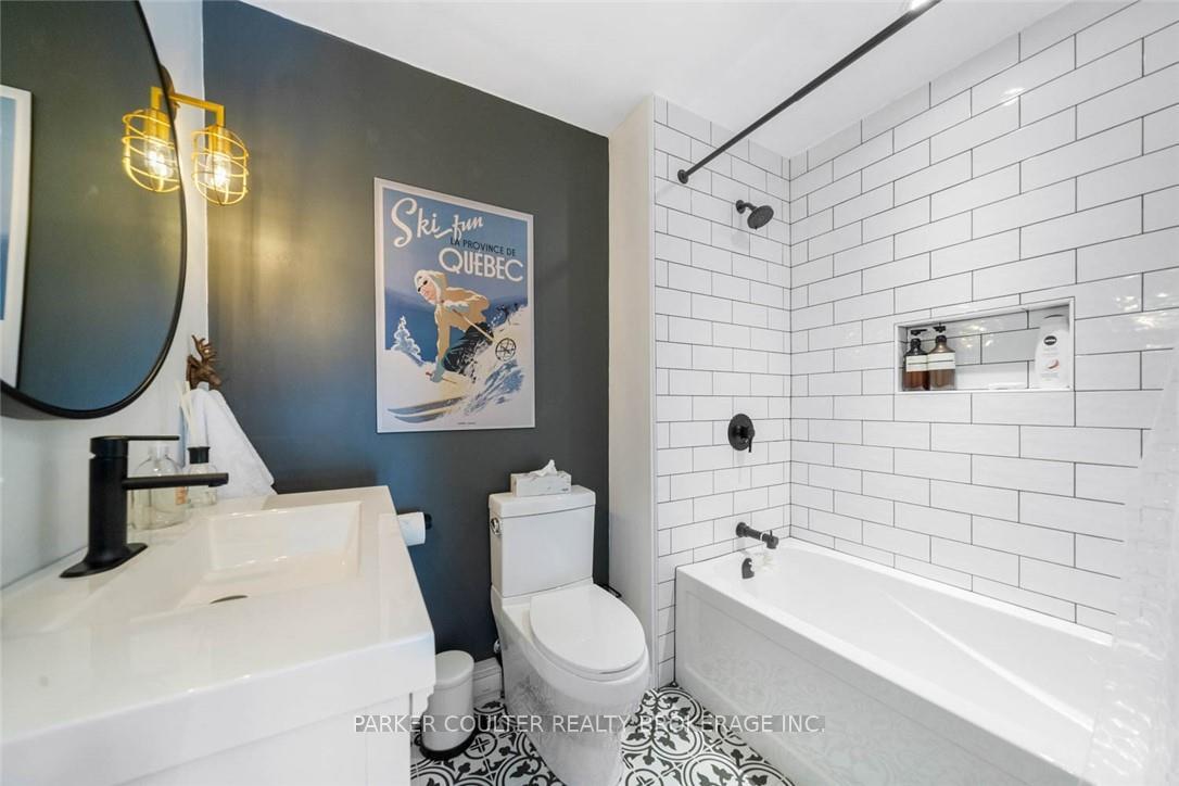 Photo 23 of Unit 2, 562 Oxbow Crescent, Collingwood — HOMEH