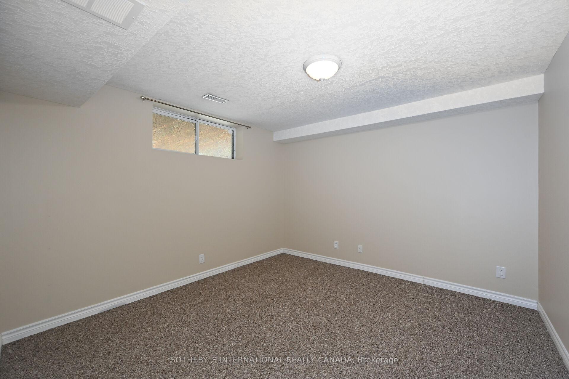 Photo 31 of Unit 22, 165 Terraview Crescent, Guelph, Kortright West — HOMEH