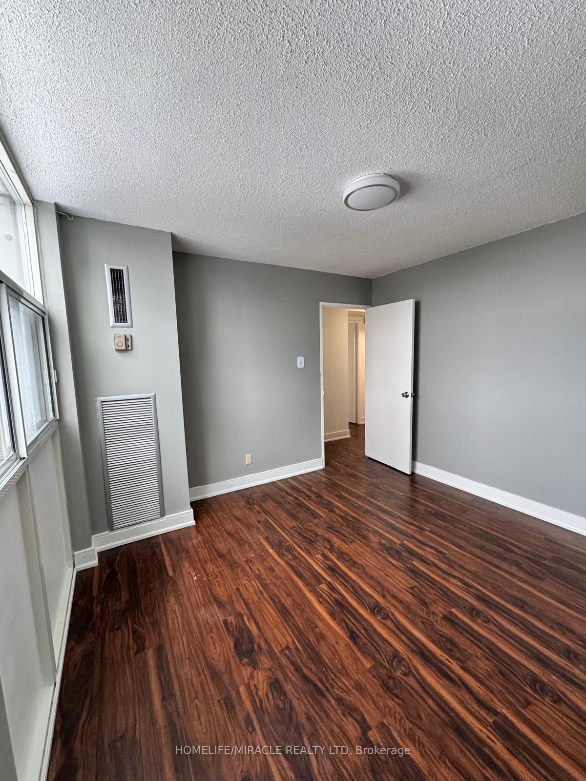 Photo 10 of Unit 712, 66 Falby Crescent, Ajax, South East — HOMEH