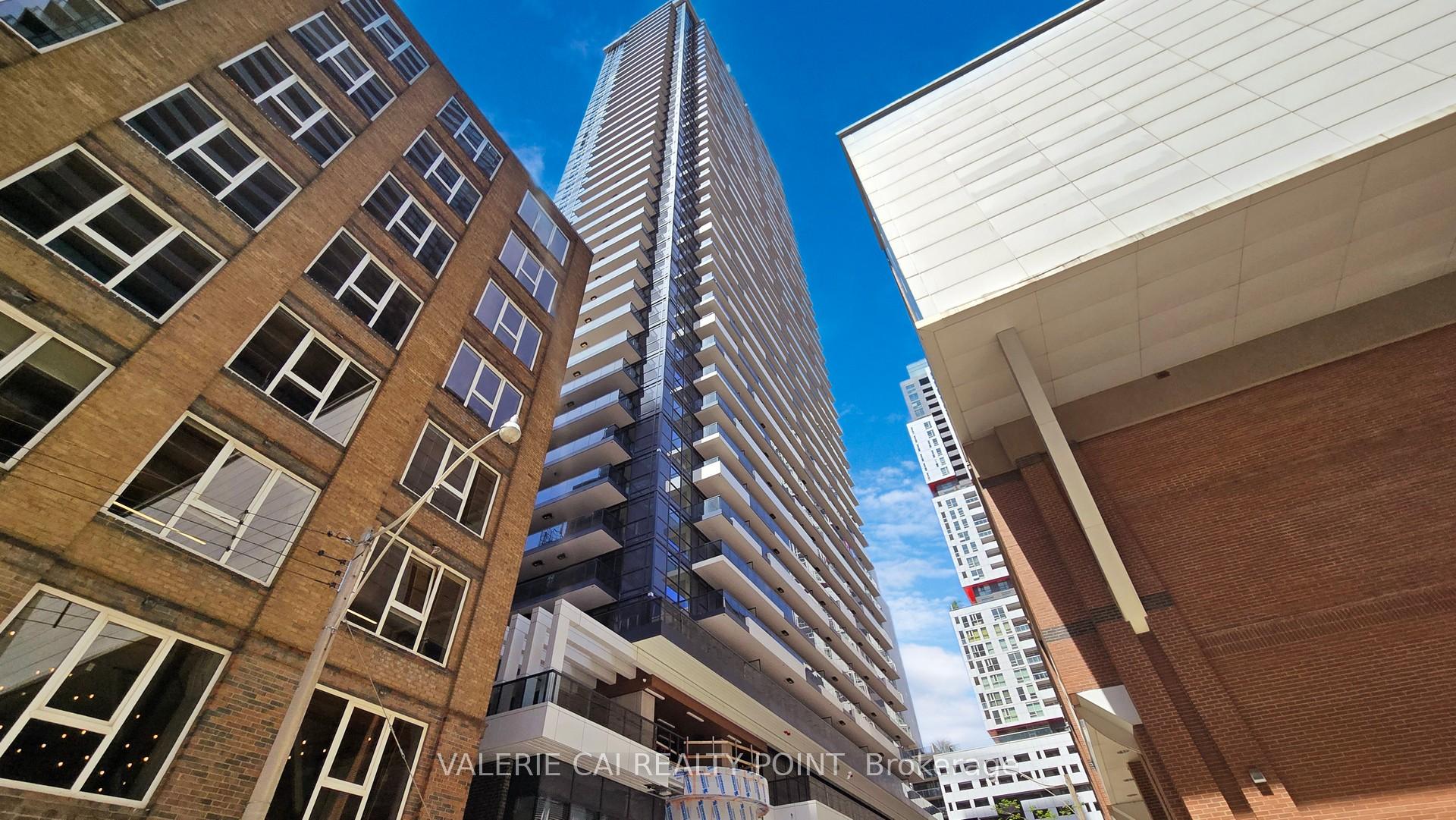 Front of Unit 4829, 28 Widmer Street
