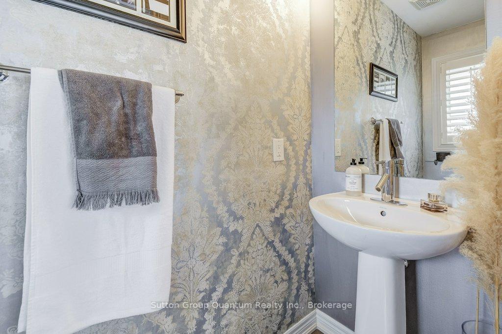Photo 11 of Unit 48, 215 Dundas Street E, Hamilton, Waterdown — HOMEH