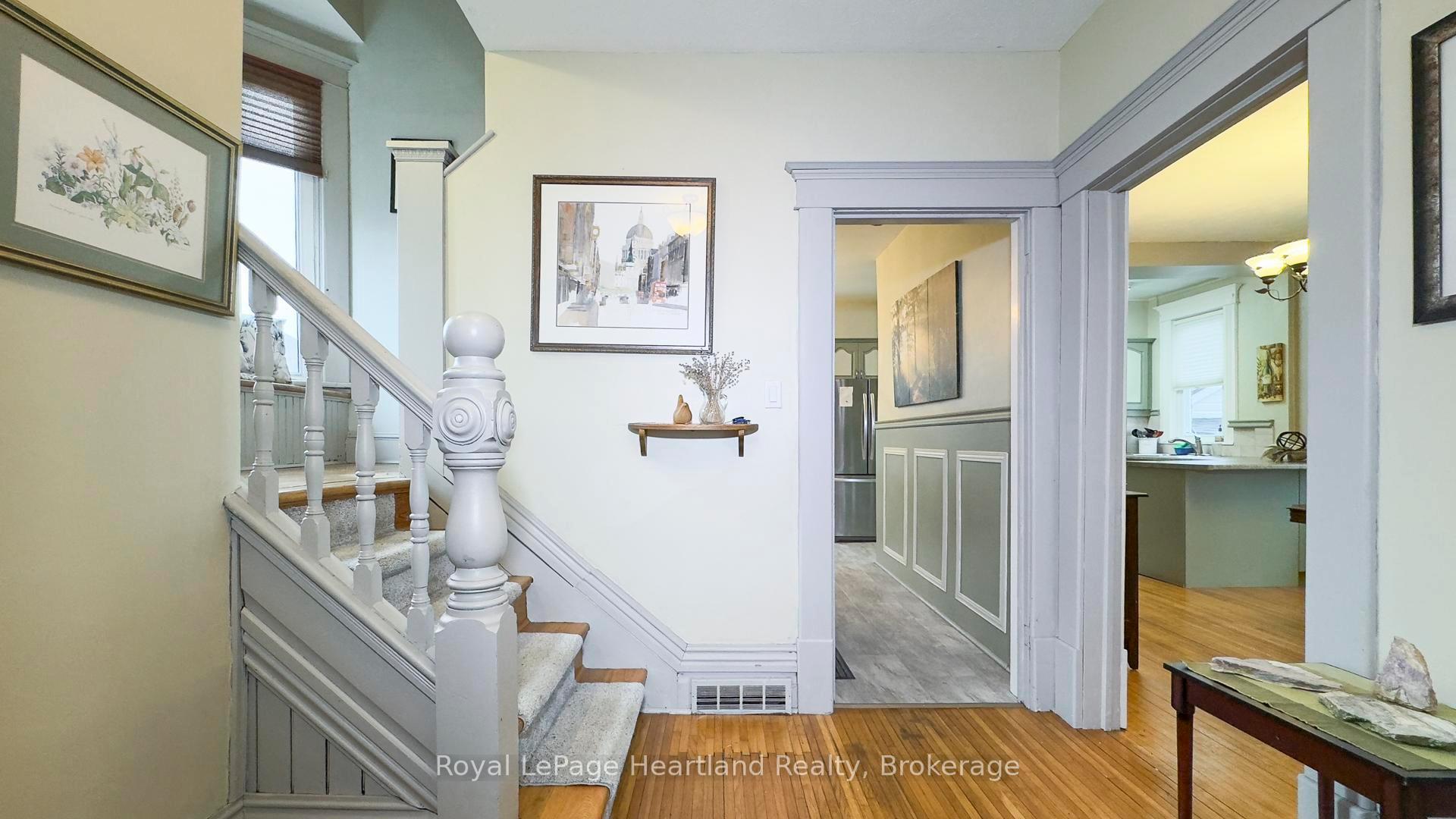 Photo 2 of 123 Keays Street, Goderich, Goderich (Town) — HOMEH