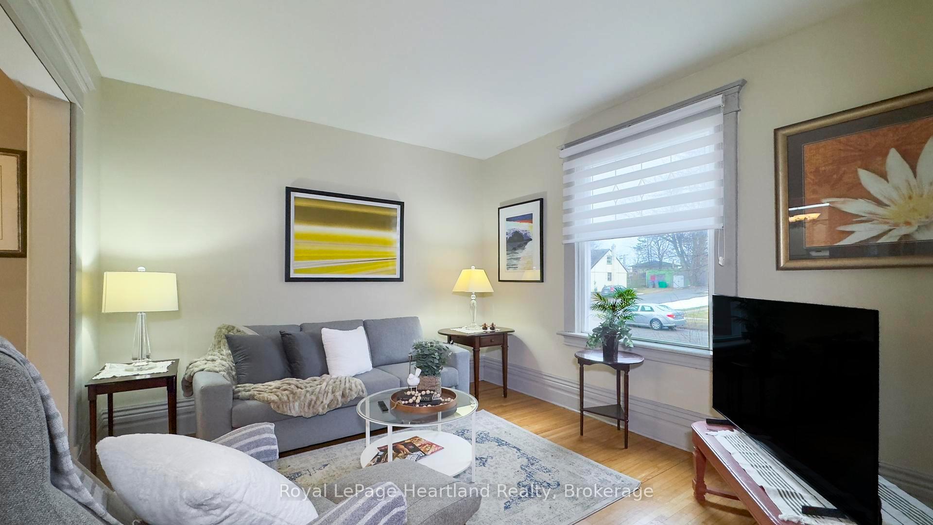 Photo 3 of 123 Keays Street, Goderich, Goderich (Town) — HOMEH