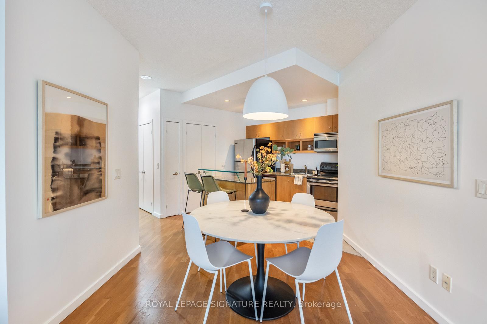 Front of Unit 2803, 208 Queens Quay W