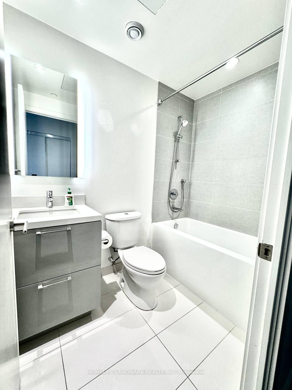 Photo 4 of Unit 702, 1 Grandview Avenue, Markham, Grandview — HOMEH