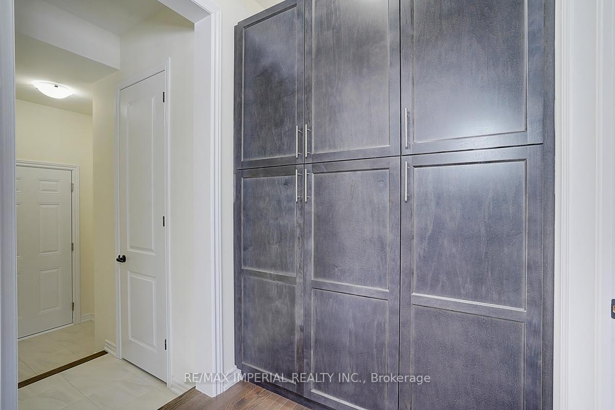 Photo 23 of 96 Weslock Crescent, Aurora, Bayview Northeast — HOMEH