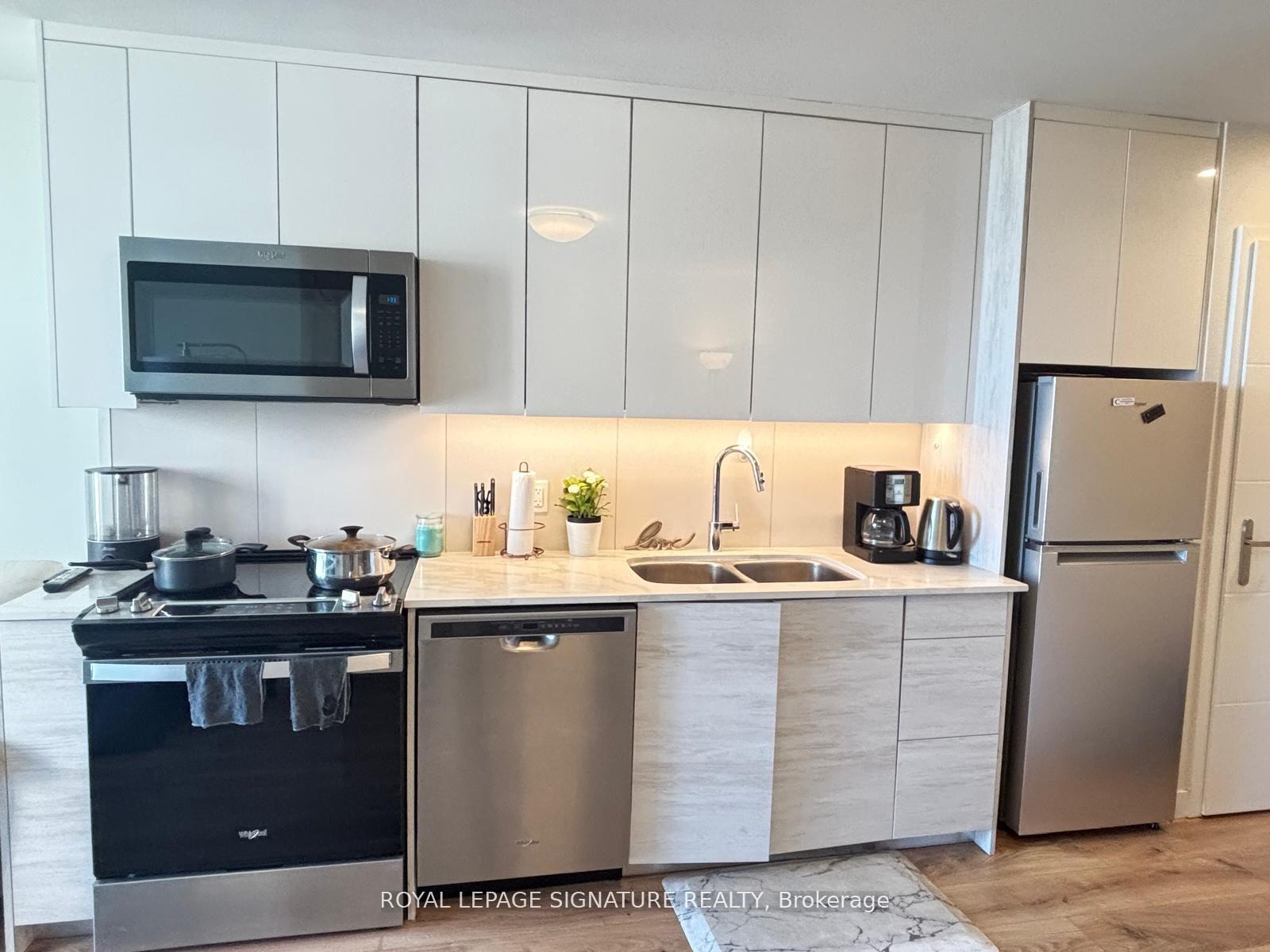 Photo 2 of Unit 904, 60 Frederick Street, Kitchener — HOMEH