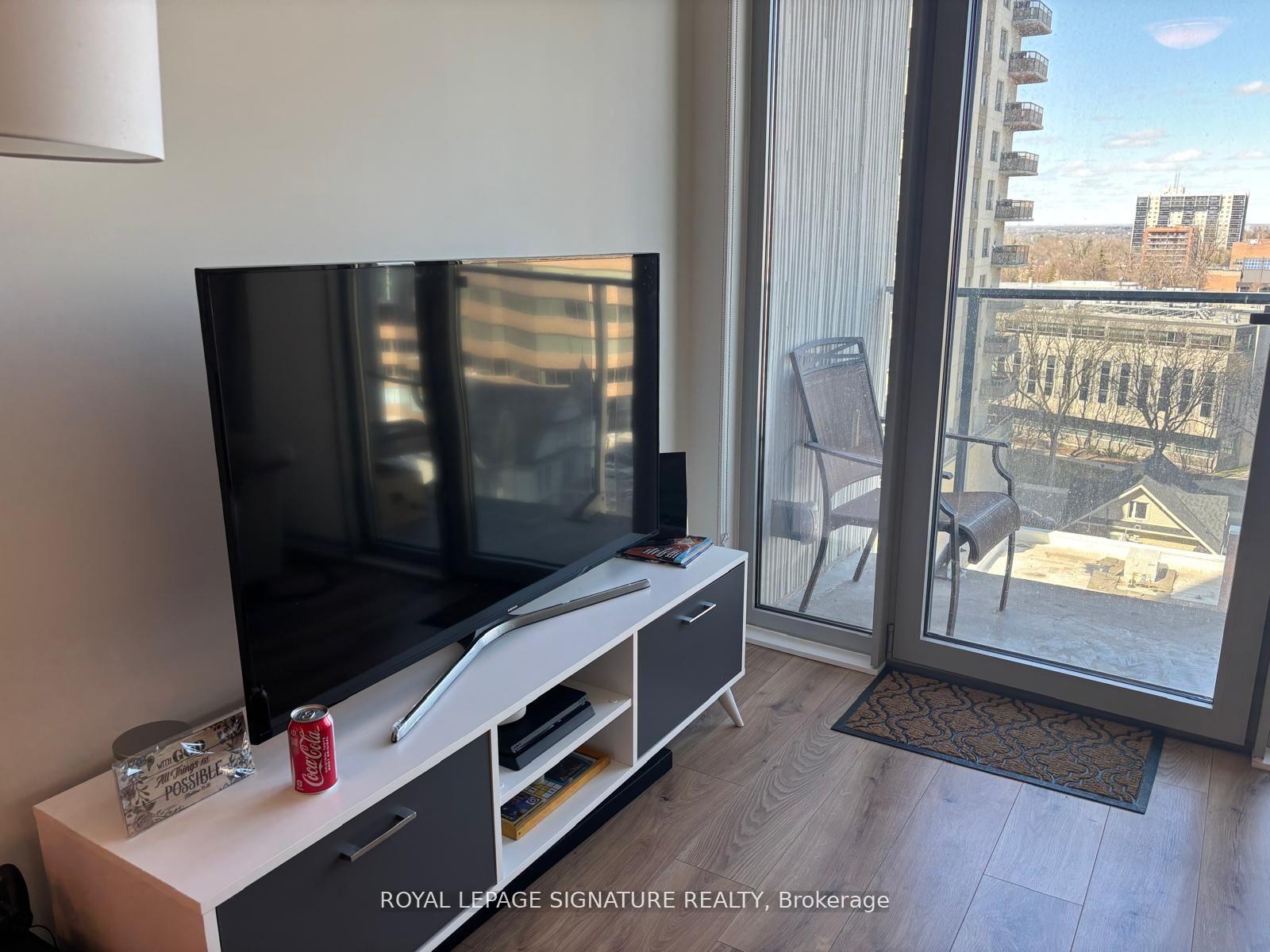 Photo 4 of Unit 904, 60 Frederick Street, Kitchener — HOMEH