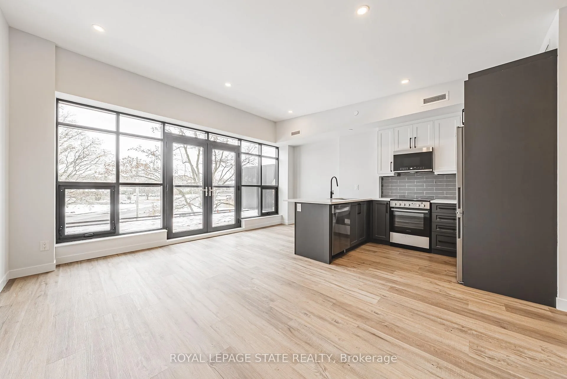 Photo 5 of Unit 305, 555 Sanatorium Road, Hamilton, Mountview — HOMEH
