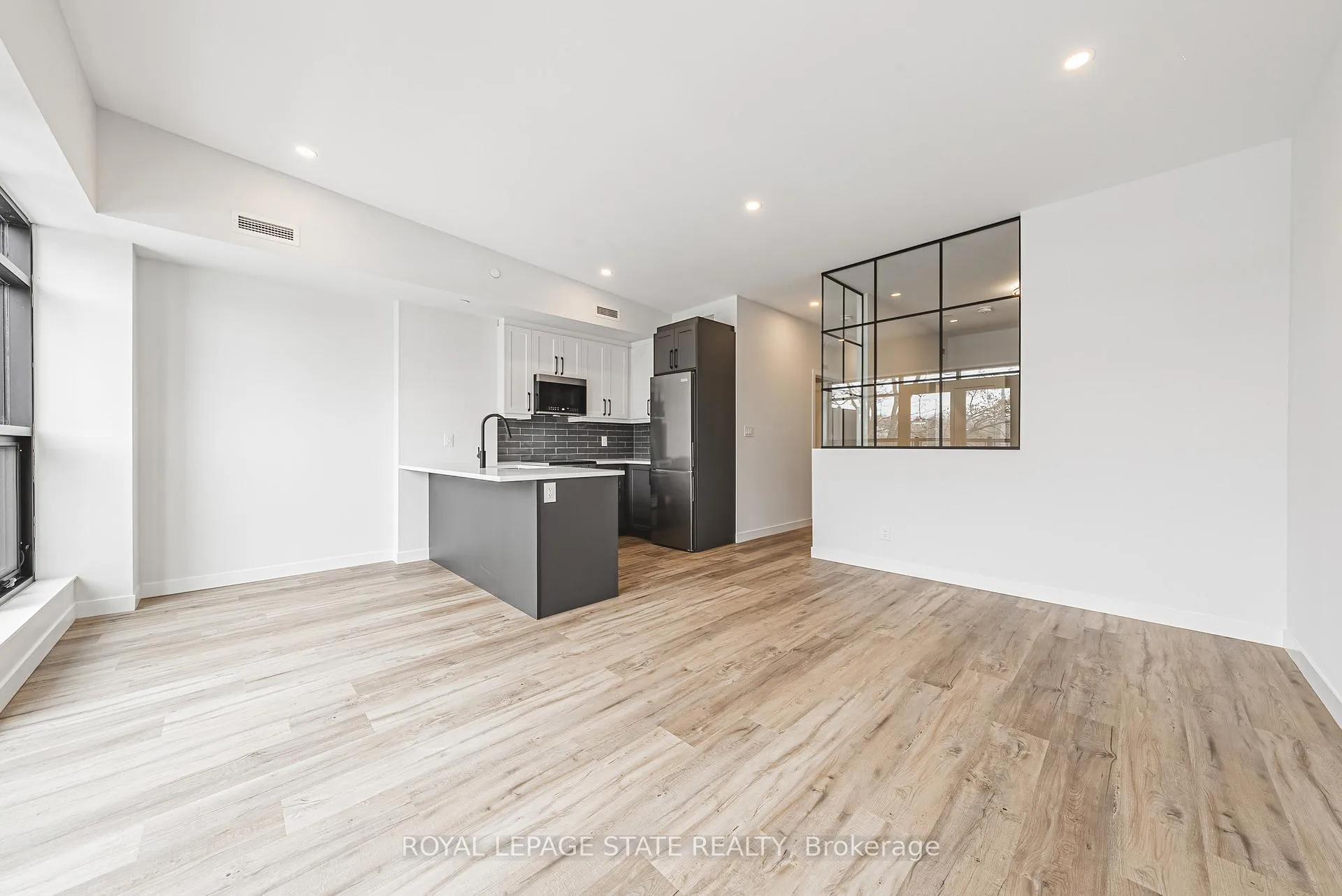 Photo 6 of Unit 305, 555 Sanatorium Road, Hamilton, Mountview — HOMEH
