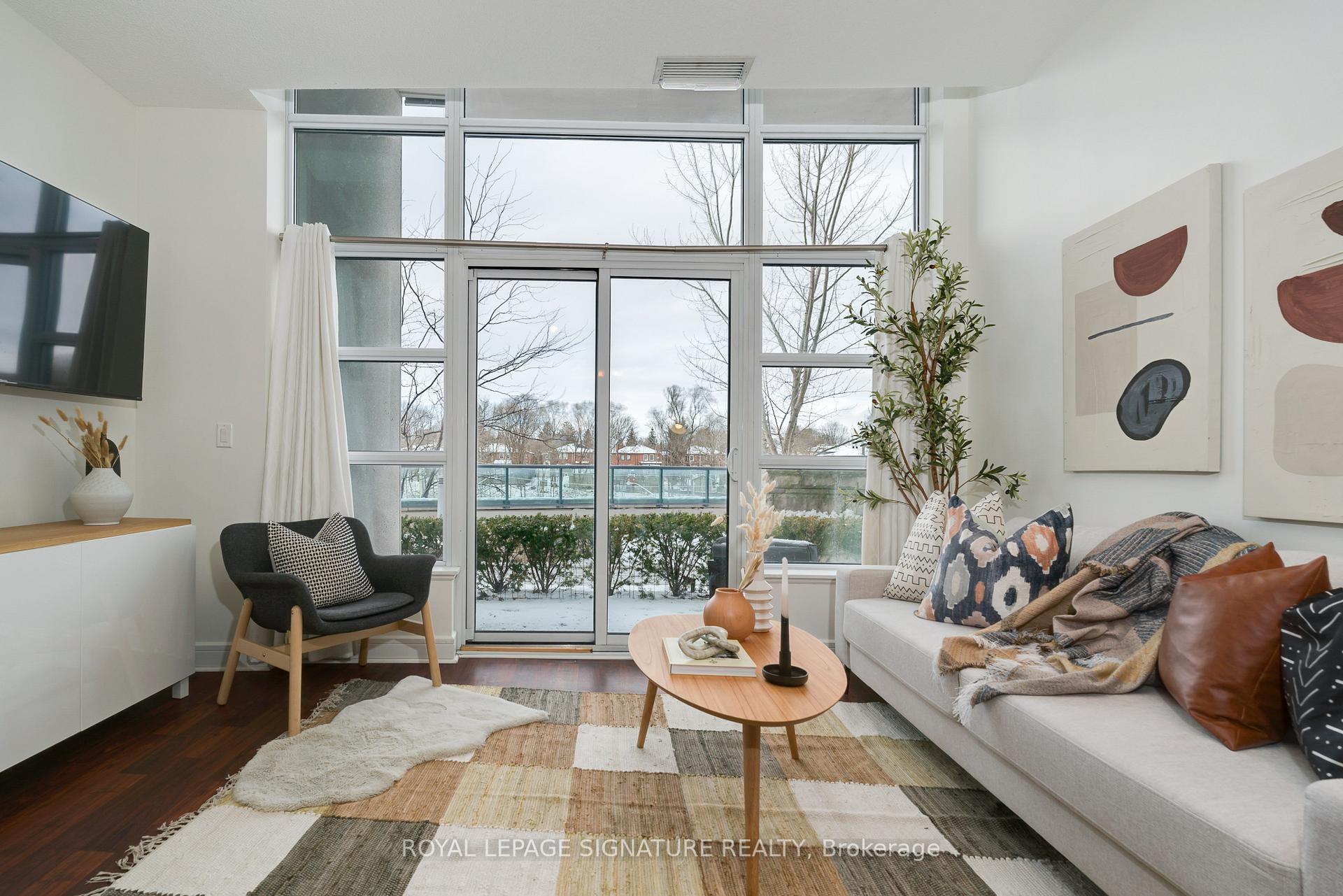 Photo 5 of Unit 124, 35 Brian Peck Crescent, Toronto, Thorncliffe Park — HOMEH