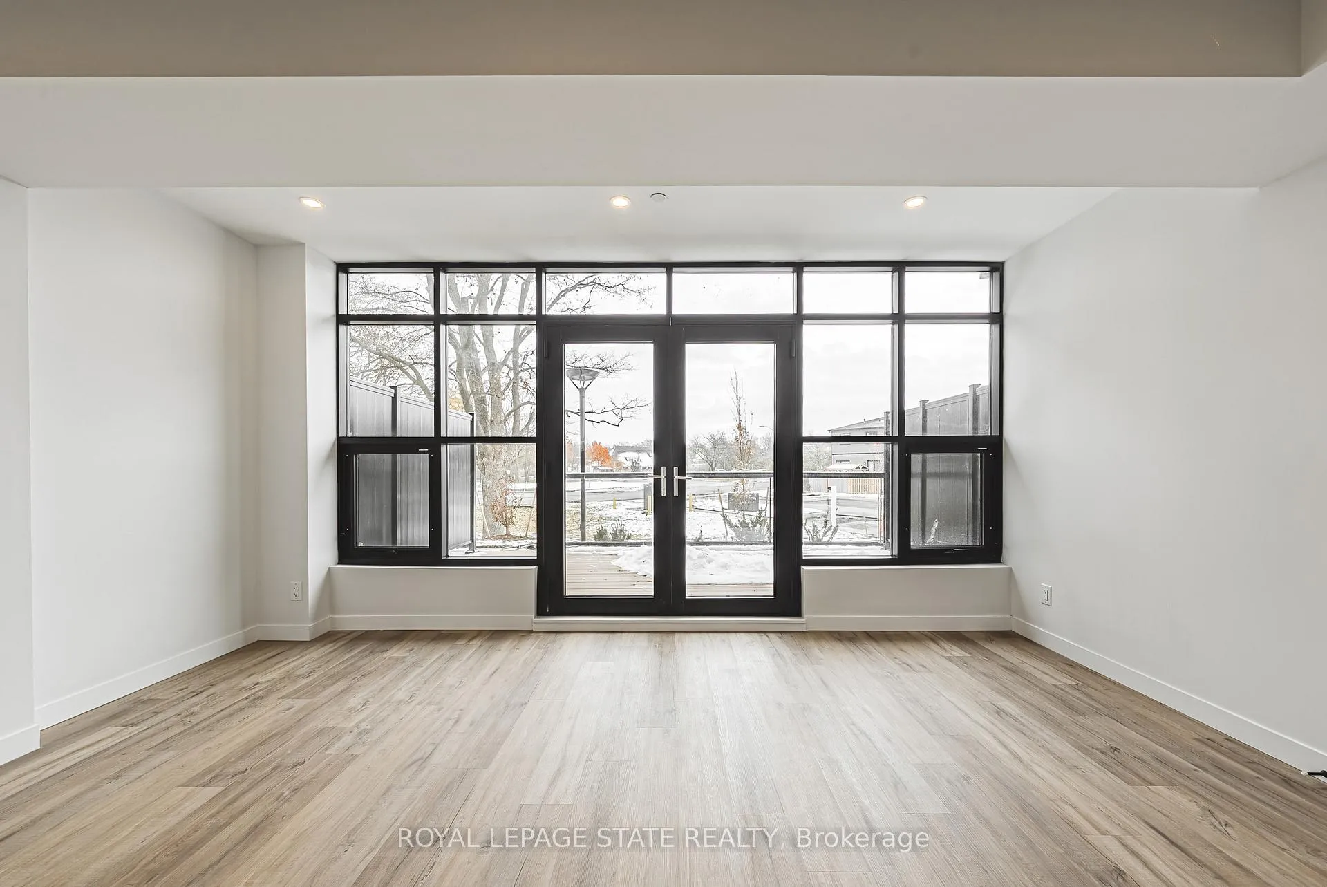 Photo 3 of Unit 204, 555 Sanatorium Road, Hamilton, Mountview — HOMEH