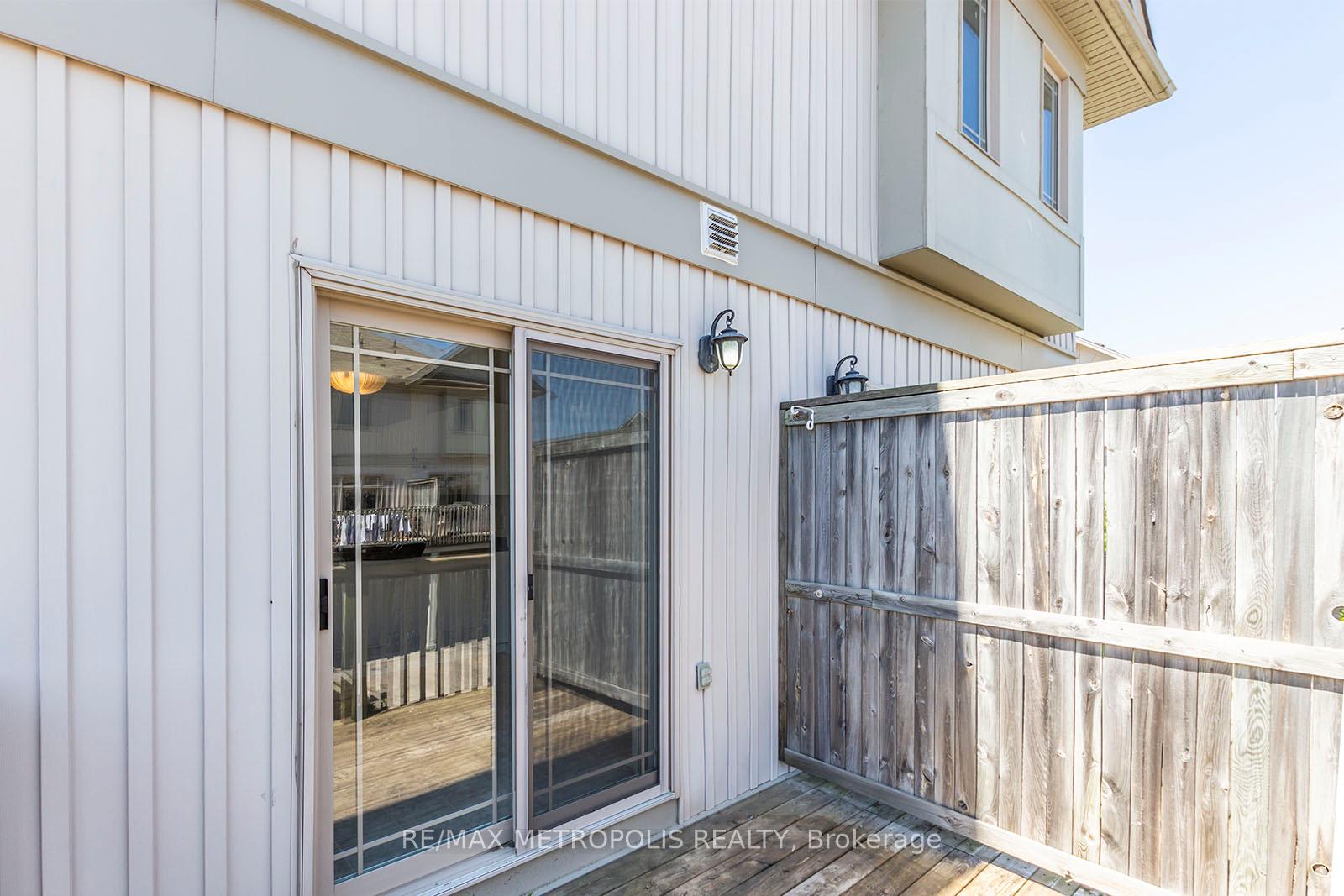 Photo 5 of Unit J53, 619 Wild Ginger Avenue, Waterloo, Columbia Forest — HOMEH