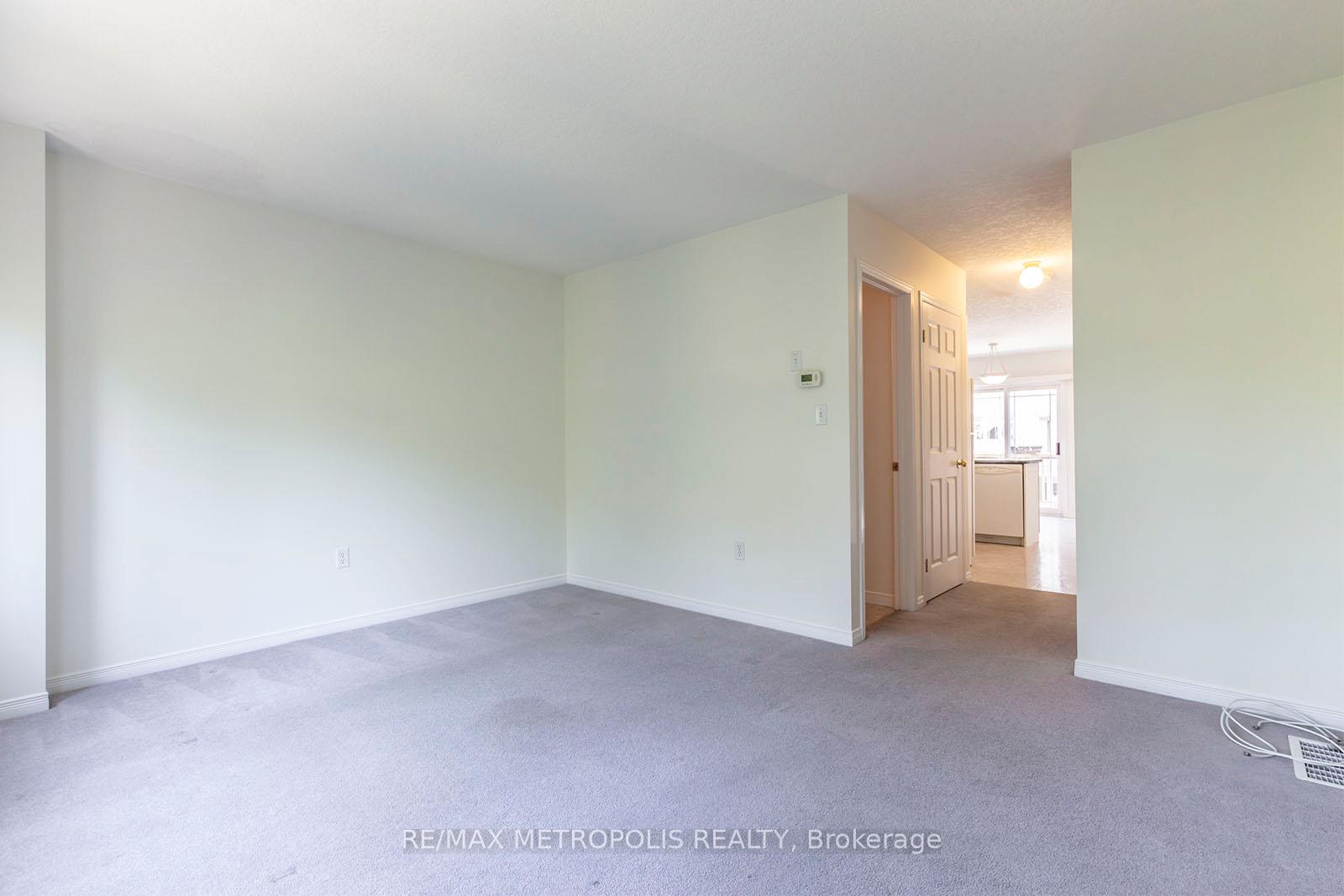 Photo 10 of Unit J53, 619 Wild Ginger Avenue, Waterloo, Columbia Forest — HOMEH