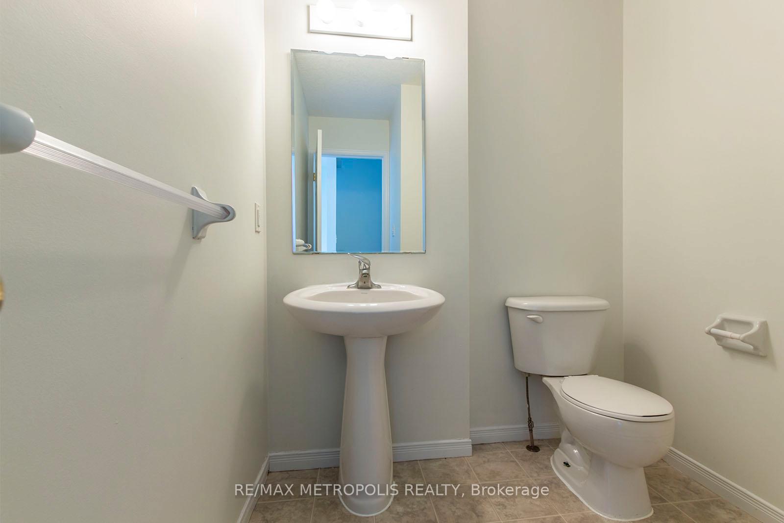 Photo 11 of Unit J53, 619 Wild Ginger Avenue, Waterloo, Columbia Forest — HOMEH