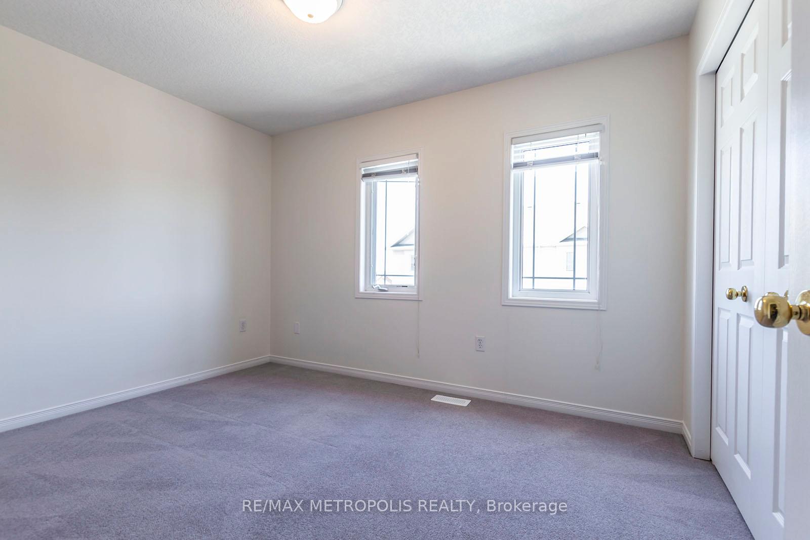 Photo 15 of Unit J53, 619 Wild Ginger Avenue, Waterloo, Columbia Forest — HOMEH