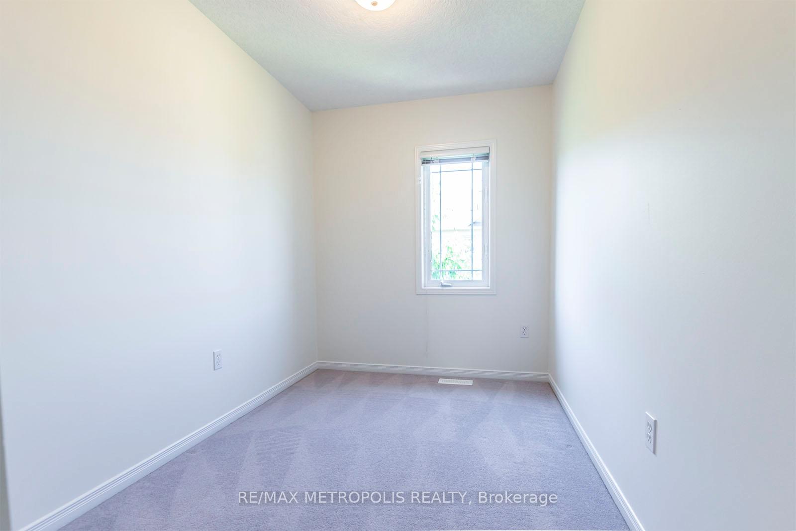 Photo 20 of Unit J53, 619 Wild Ginger Avenue, Waterloo, Columbia Forest — HOMEH