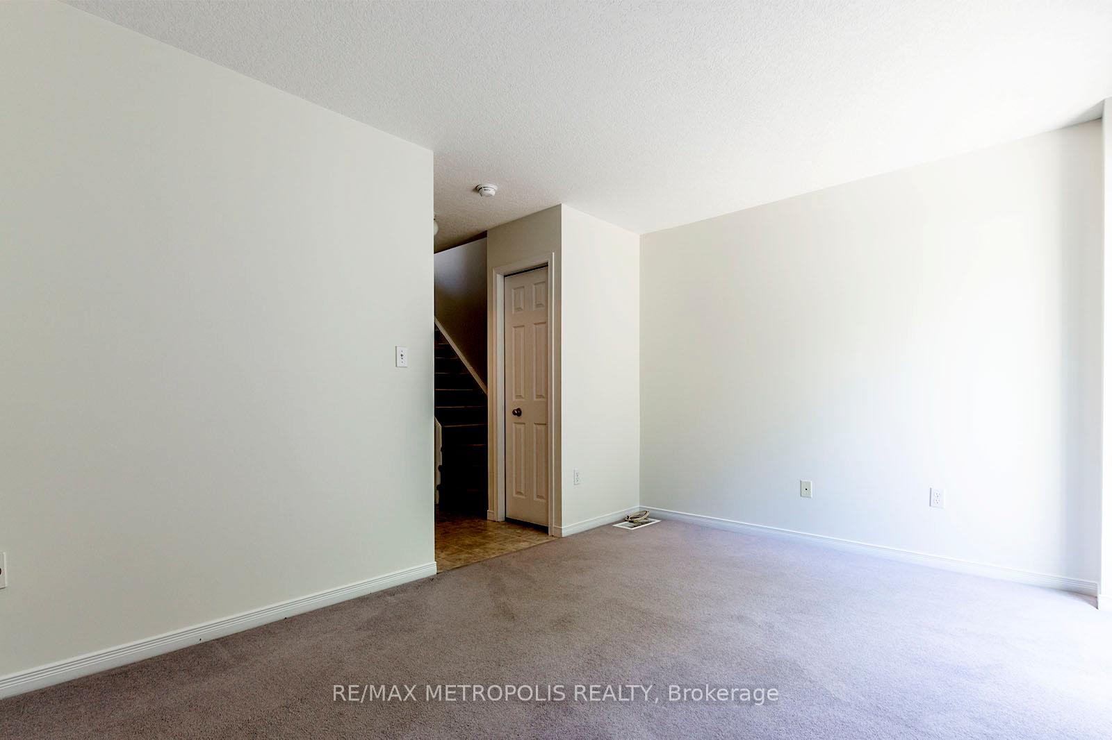 Photo 24 of Unit J53, 619 Wild Ginger Avenue, Waterloo, Columbia Forest — HOMEH