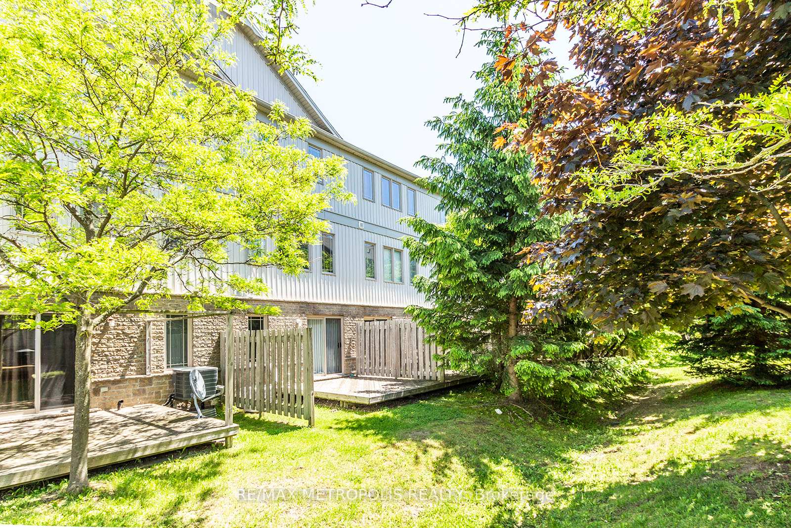 Photo 26 of Unit J53, 619 Wild Ginger Avenue, Waterloo, Columbia Forest — HOMEH