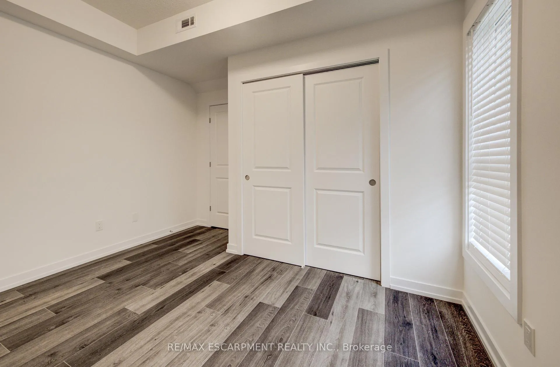 Photo 15 of Unit 20, 70 Kenesky Drive, Hamilton, Waterdown — HOMEH
