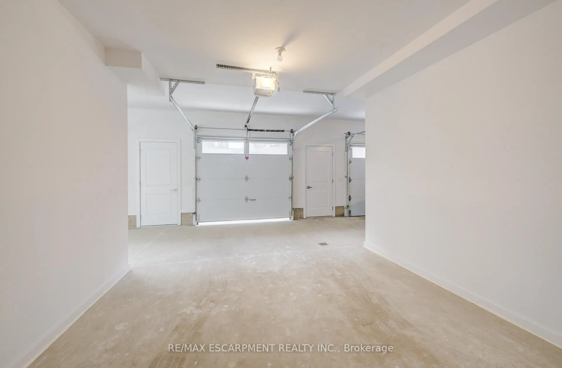 Photo 19 of Unit 20, 70 Kenesky Drive, Hamilton, Waterdown — HOMEH