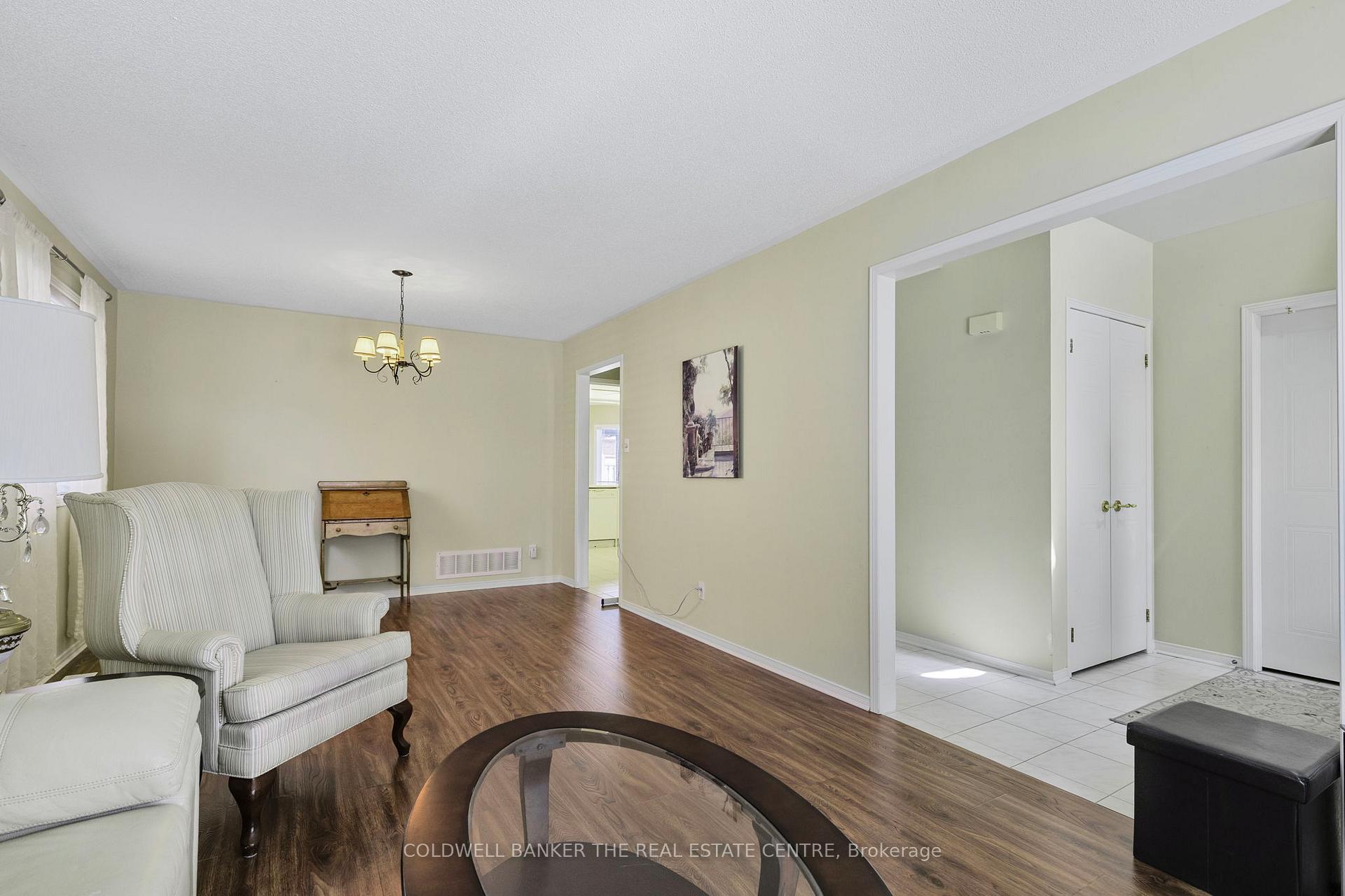 Photo 12 of 46 Benson Drive, Barrie, Northwest — HOMEH