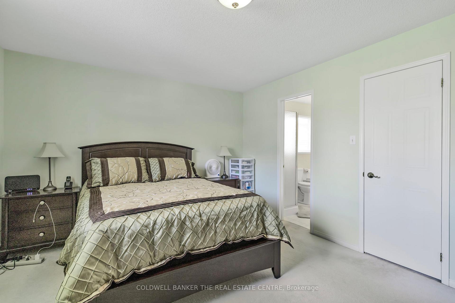 Photo 26 of 46 Benson Drive, Barrie, Northwest — HOMEH