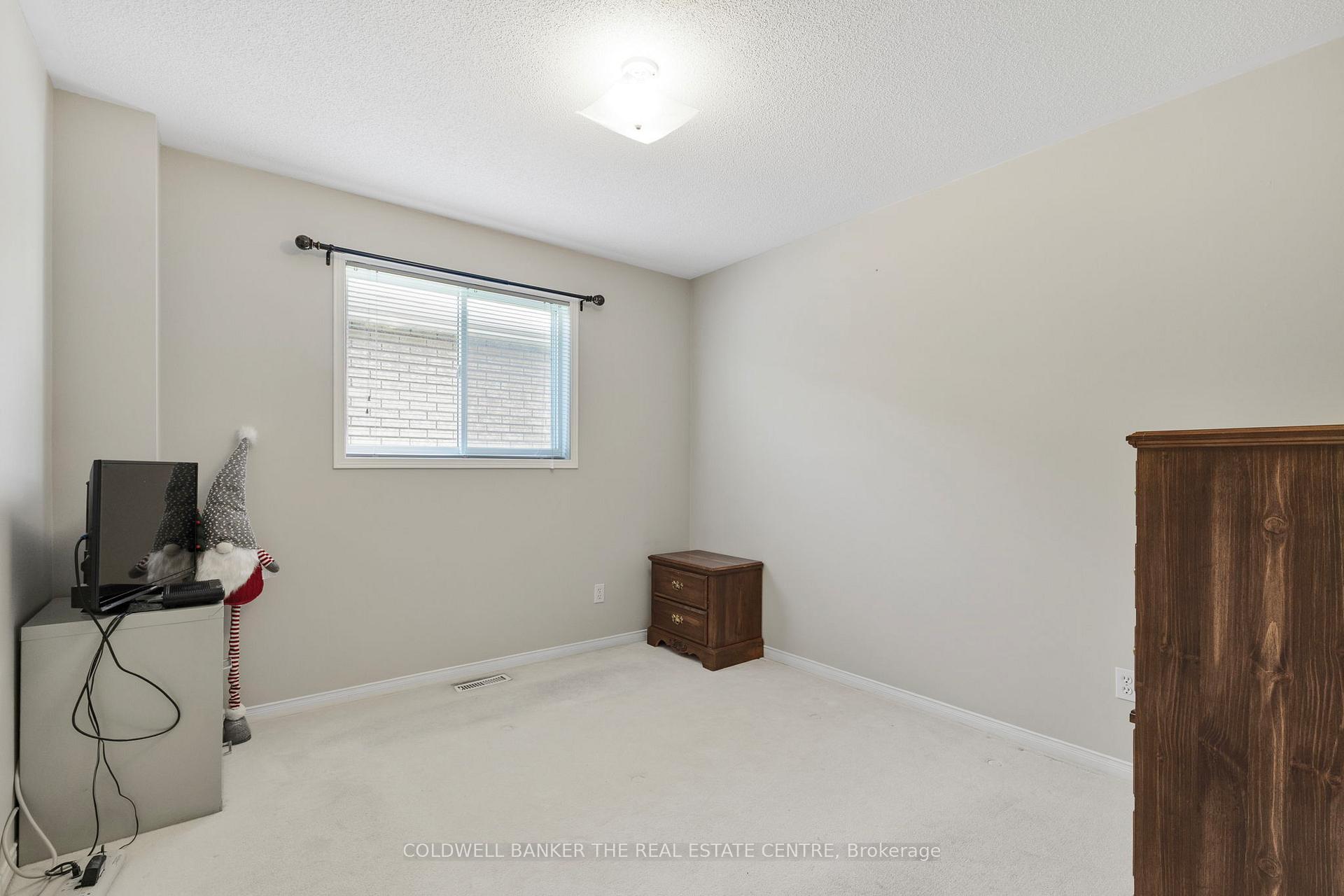 Photo 30 of 46 Benson Drive, Barrie, Northwest — HOMEH