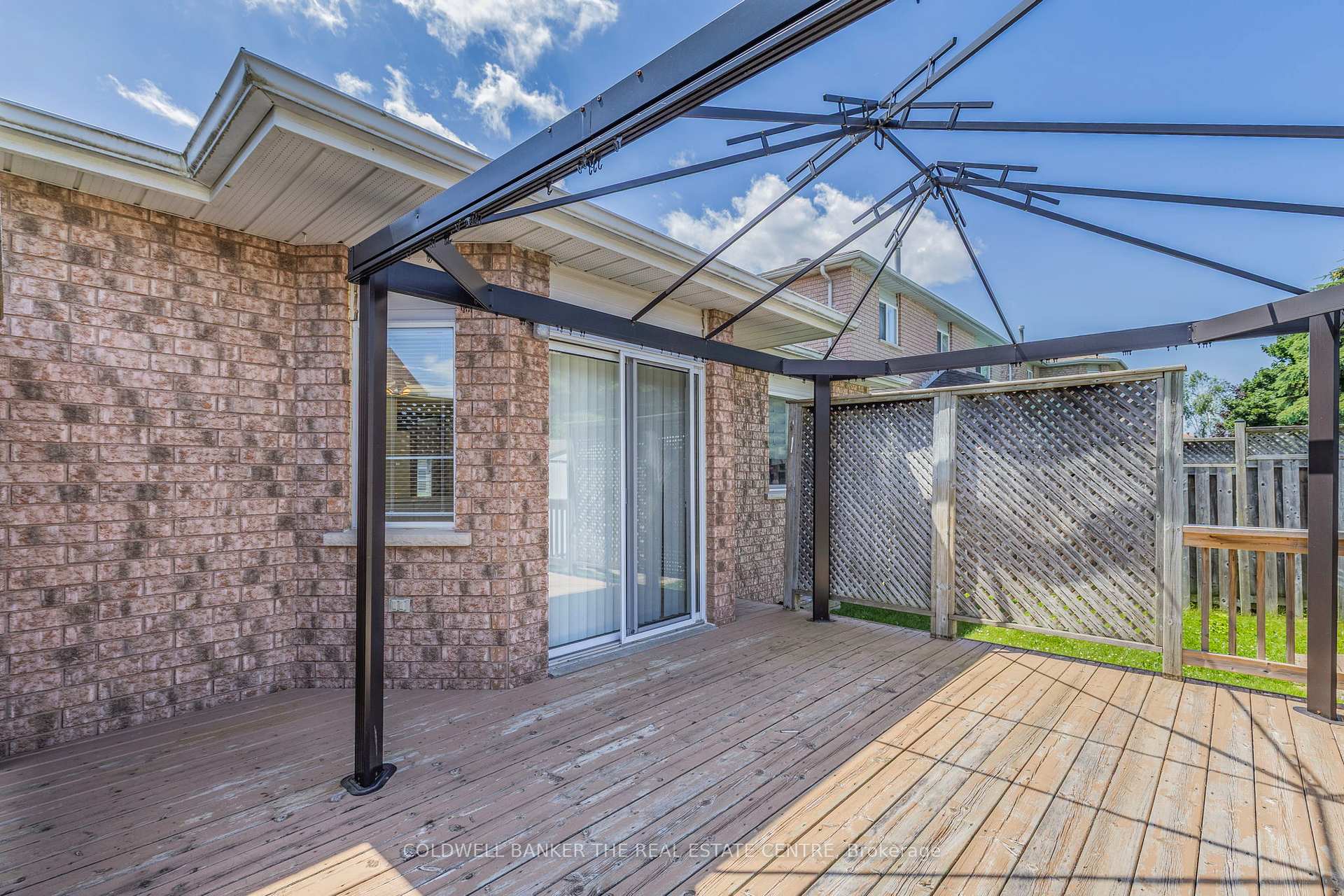Photo 40 of 46 Benson Drive, Barrie, Northwest — HOMEH