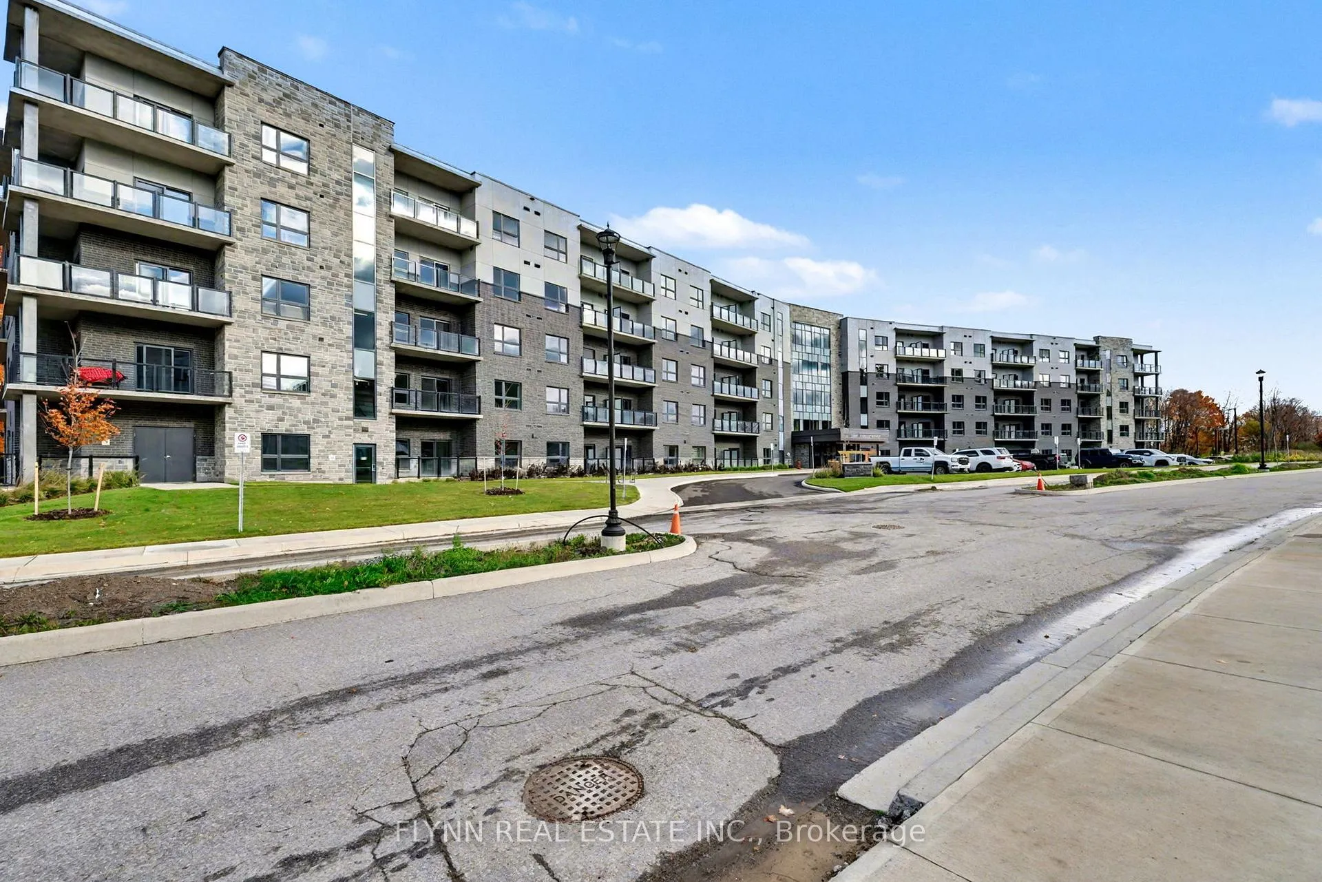 Photo 2 of Unit 312, 1100 Lackner Place, Kitchener — HOMEH