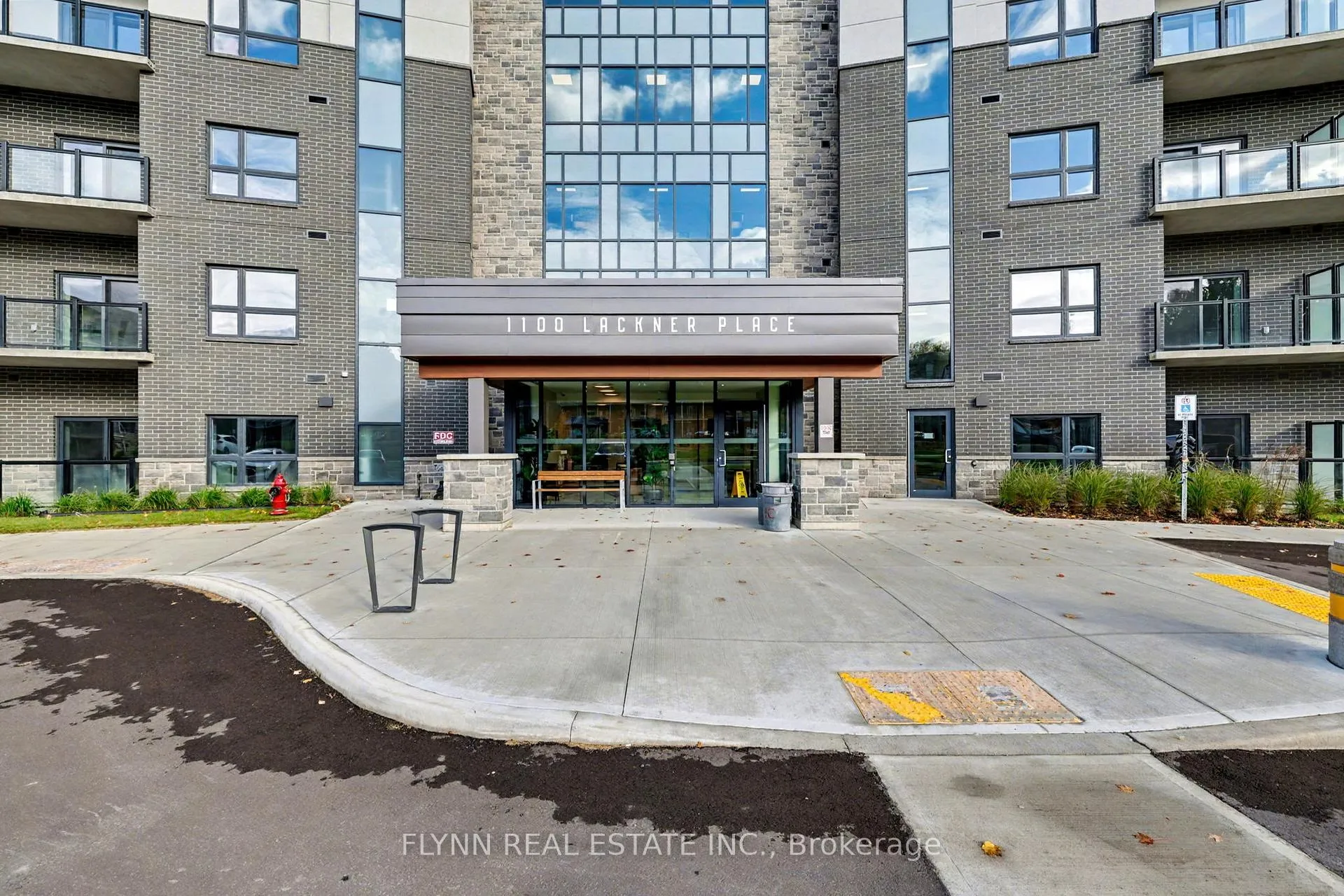 Photo 4 of Unit 312, 1100 Lackner Place, Kitchener — HOMEH