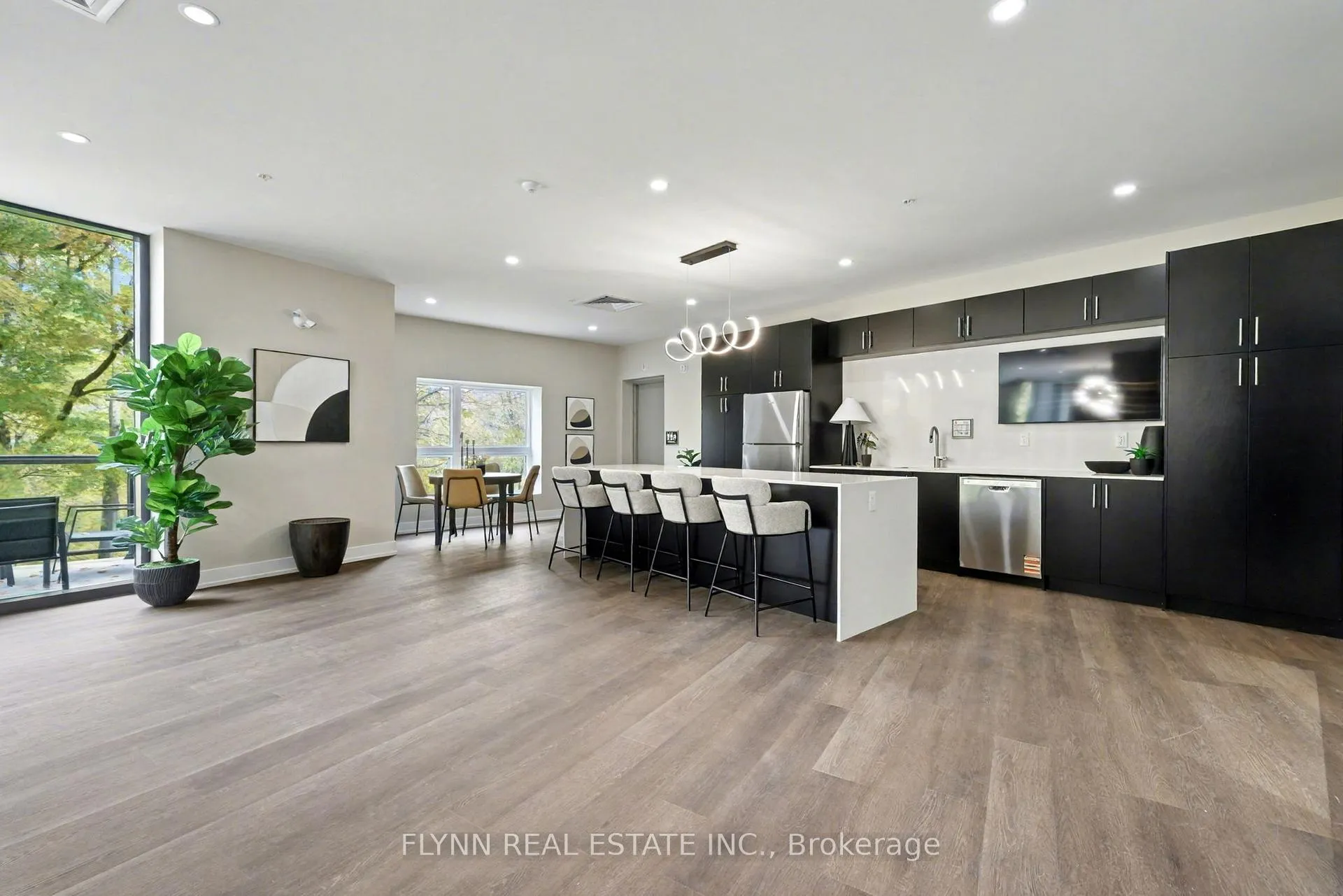 Photo 8 of Unit 312, 1100 Lackner Place, Kitchener — HOMEH