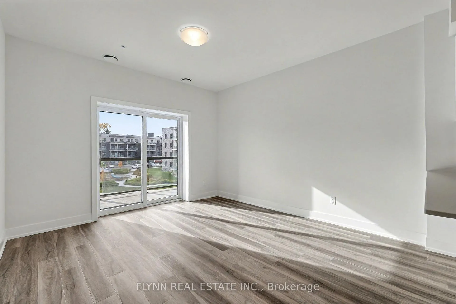 Photo 11 of Unit 312, 1100 Lackner Place, Kitchener — HOMEH