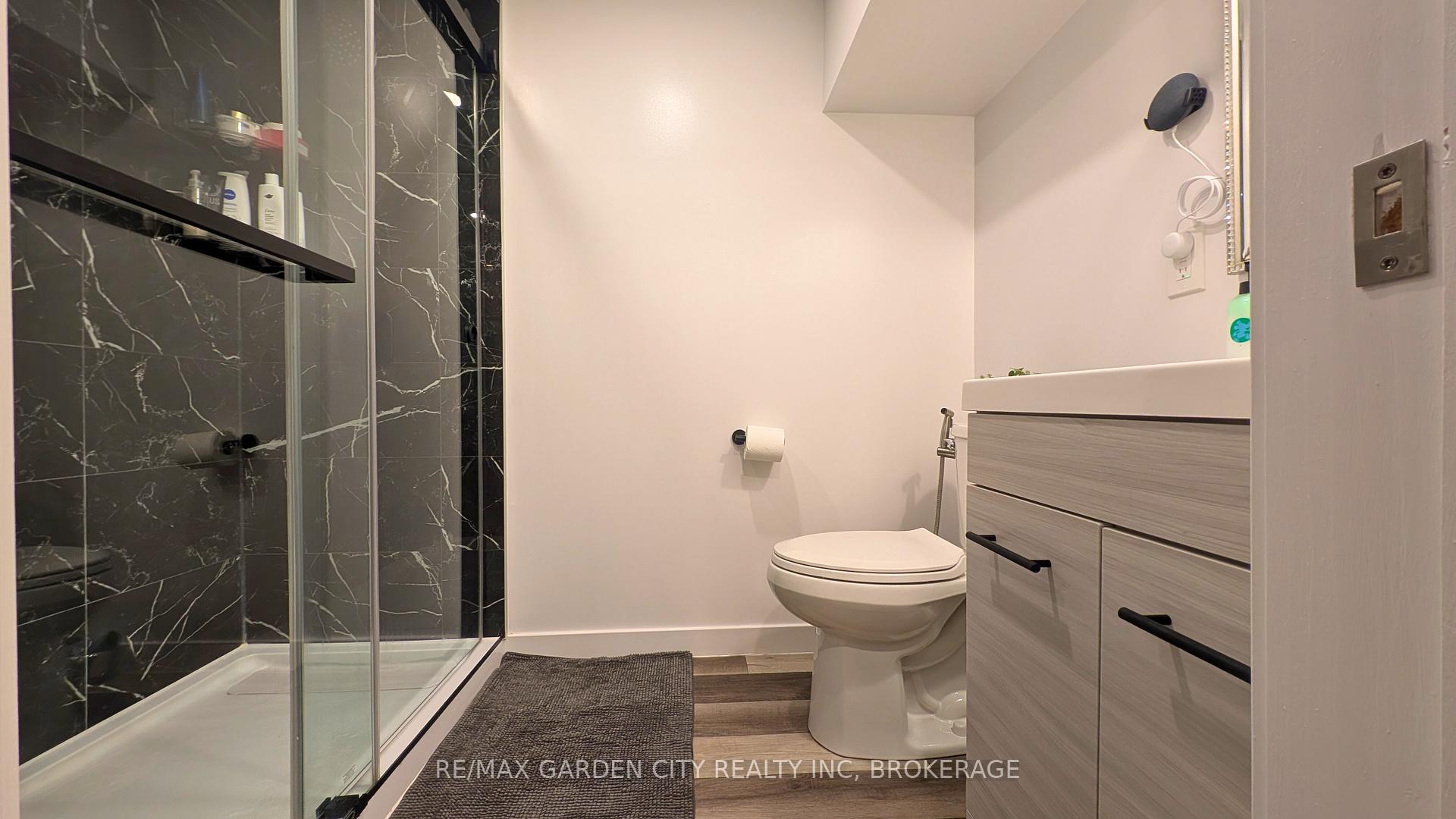 Photo 42 of 910 Limeridge Road E, Hamilton, Berrisfield — HOMEH